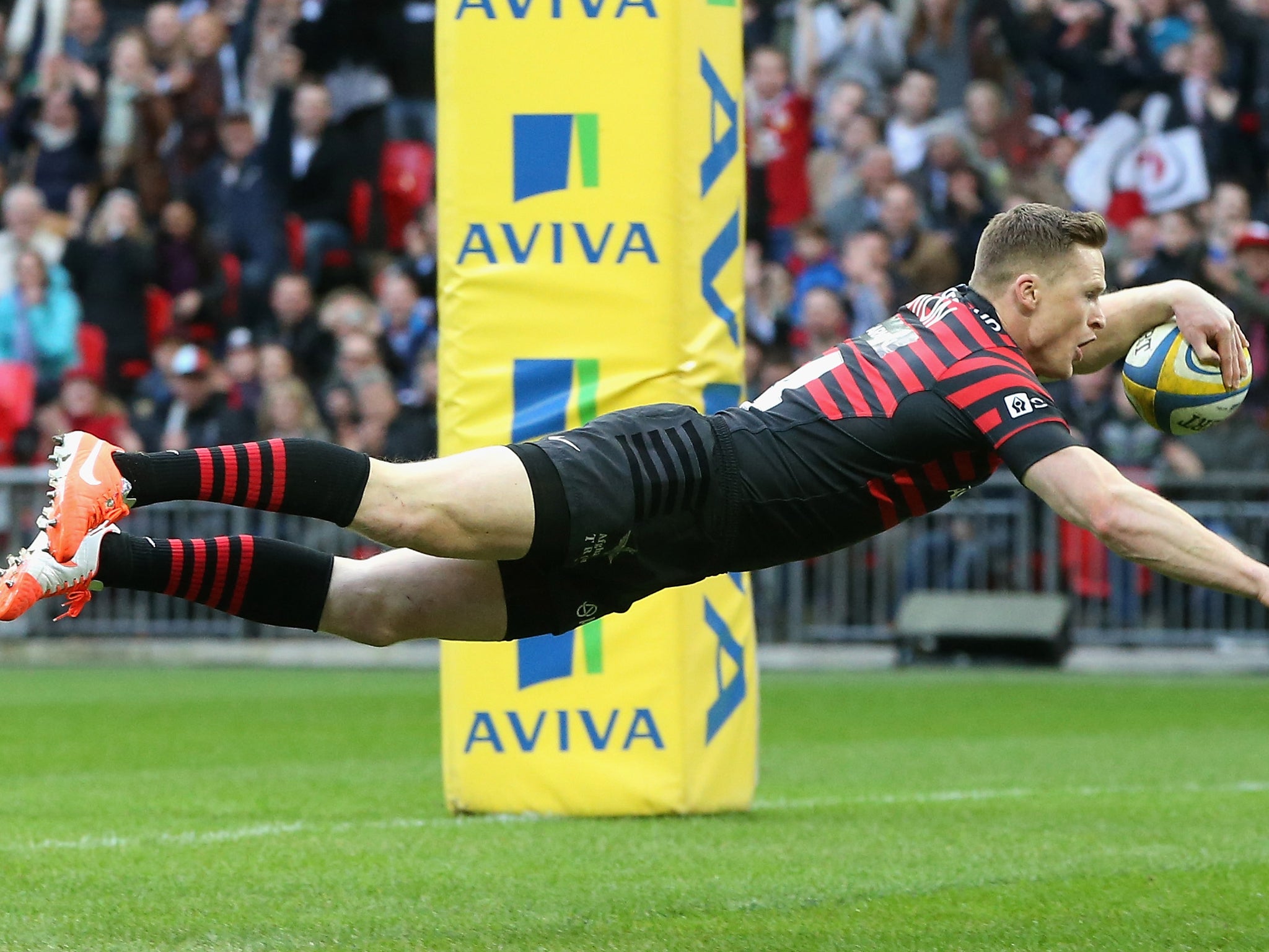 Chris Ashton scores for Saracens against Harlequins at Wembley