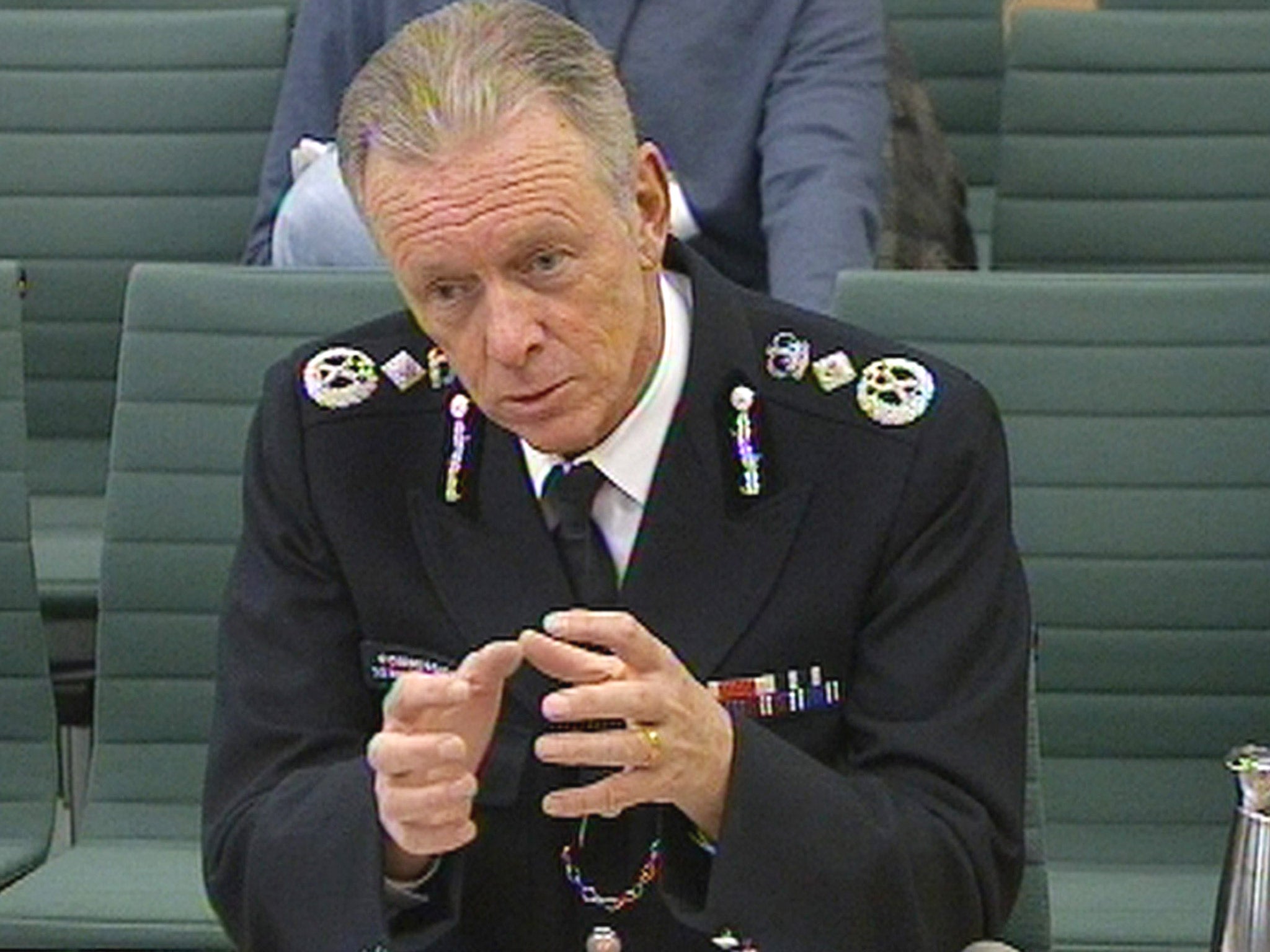 Metropolitan Police Commissioner Sir Bernard Hogan-Howe gives evidence to the Commons Home Affairs Committee