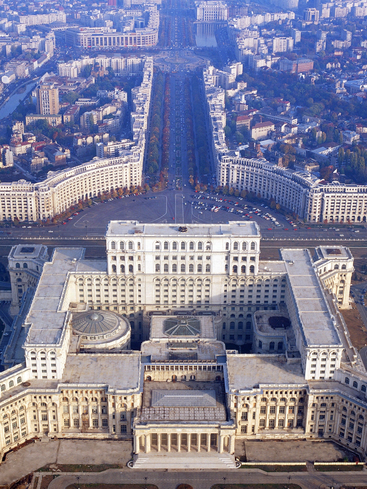 Making a statement: the vast Parliament Palace