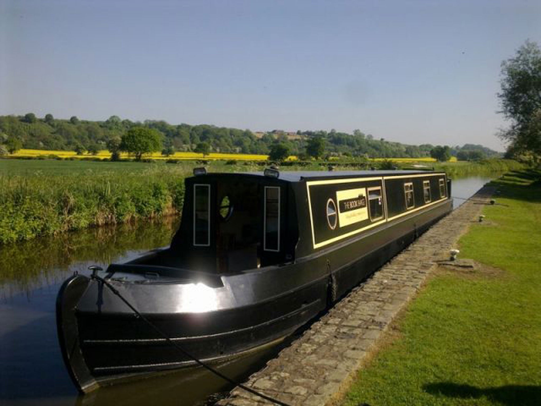 Aboard the Book Barge, Sarah Henshaw travelled more than 1,000 miles in six months through canals in England and Wales