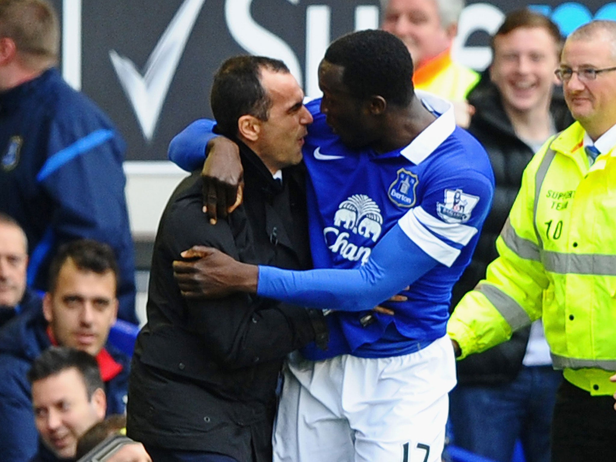 Lukaku celebrates his goal with manager Martinez