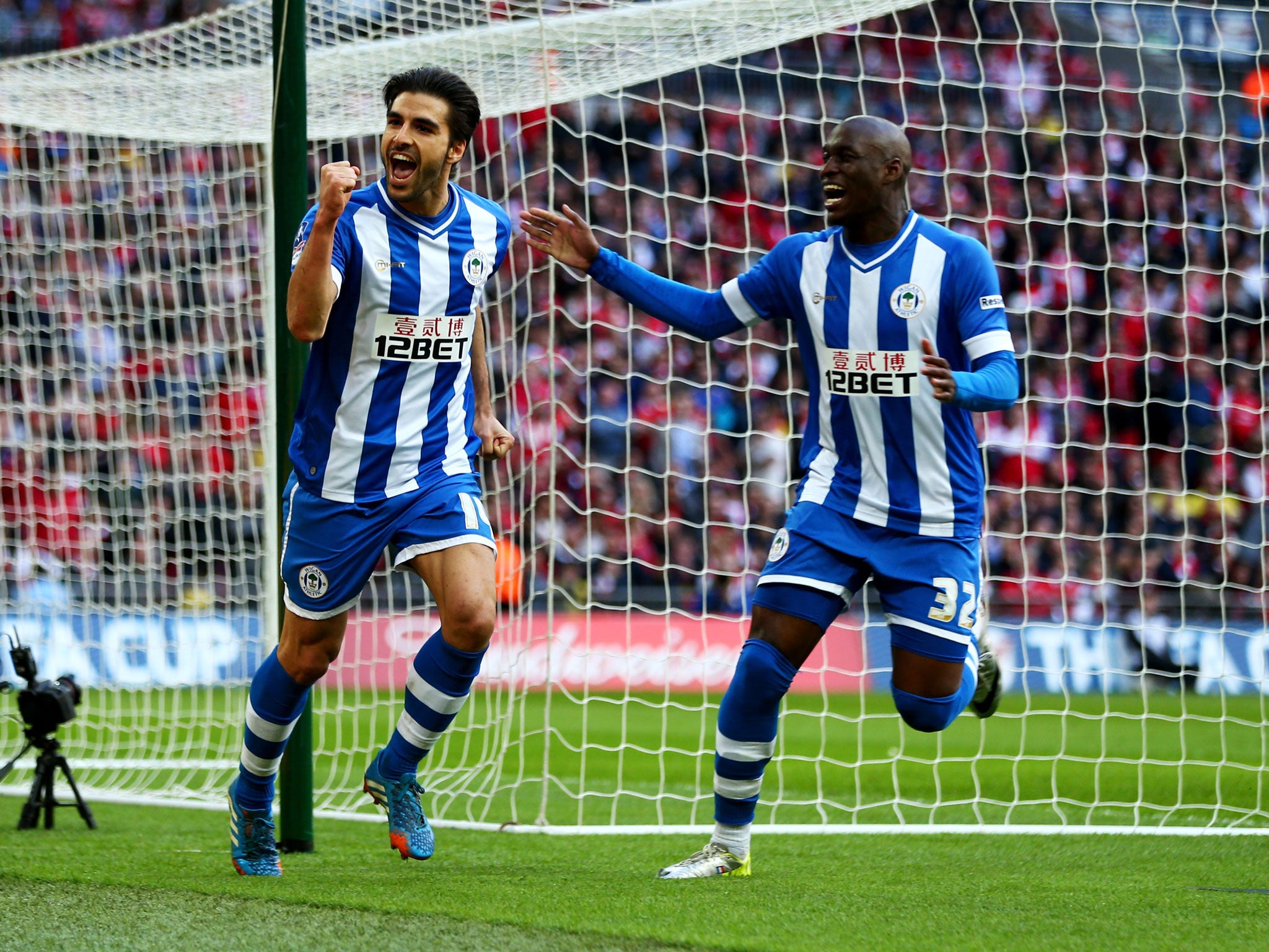 Jordi Gomez (left) has joined Sunderland on a three-year deal