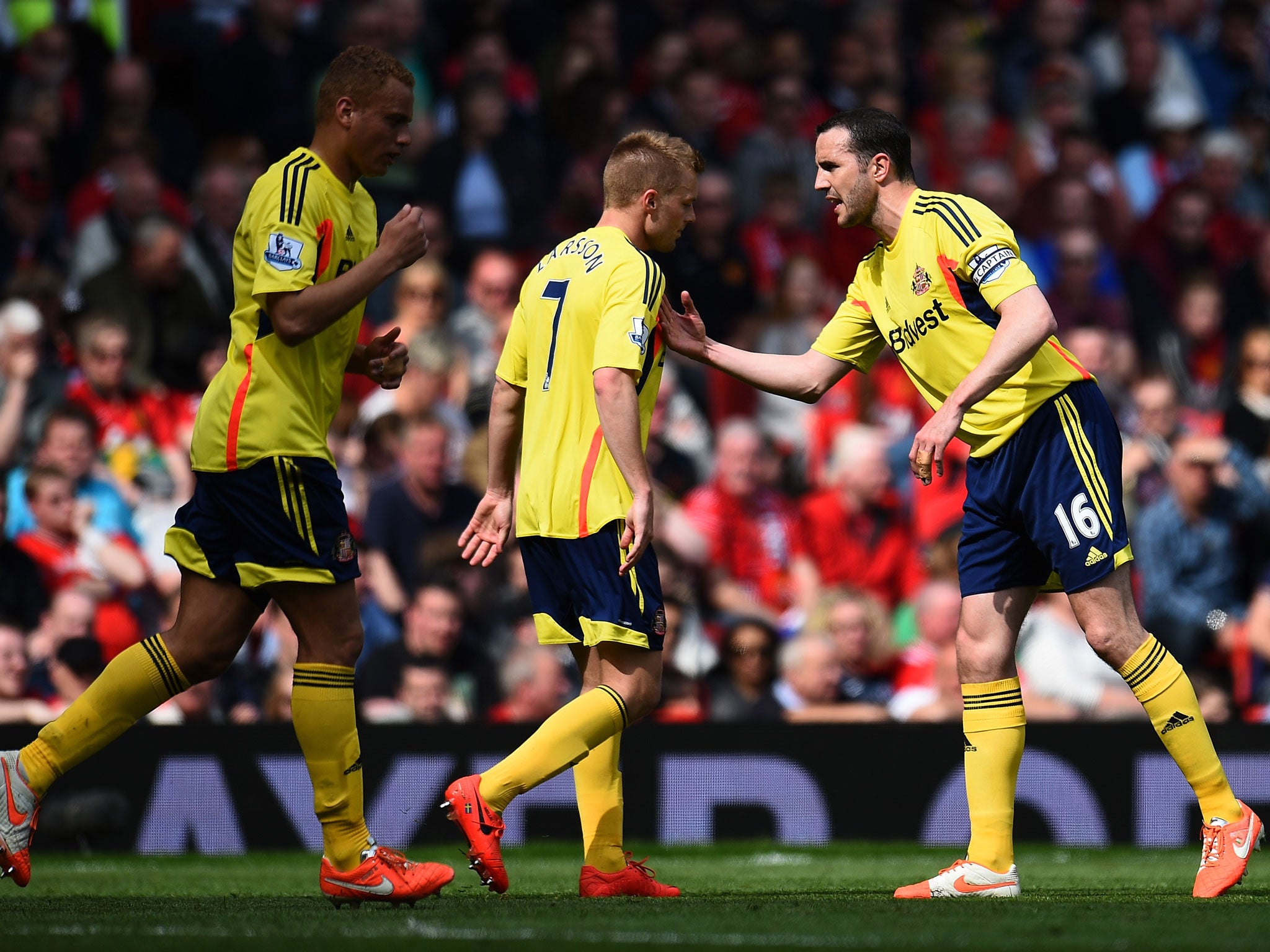 Sebastian Larsson is congratulated by John O'Shea after scoring against Manchester United in their last outing
