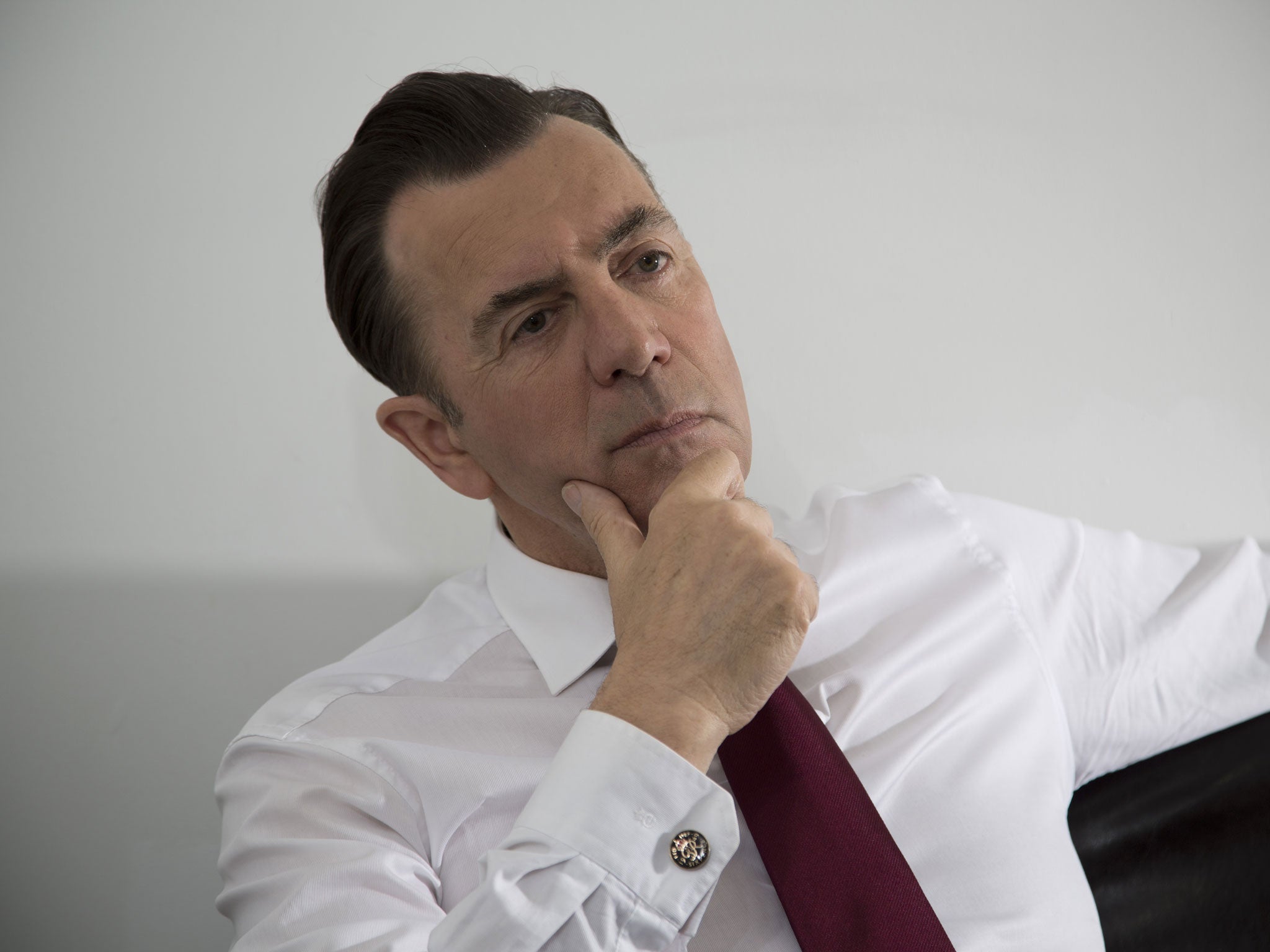 Health club owner Duncan Bannatyne is to leave Dragon's Den