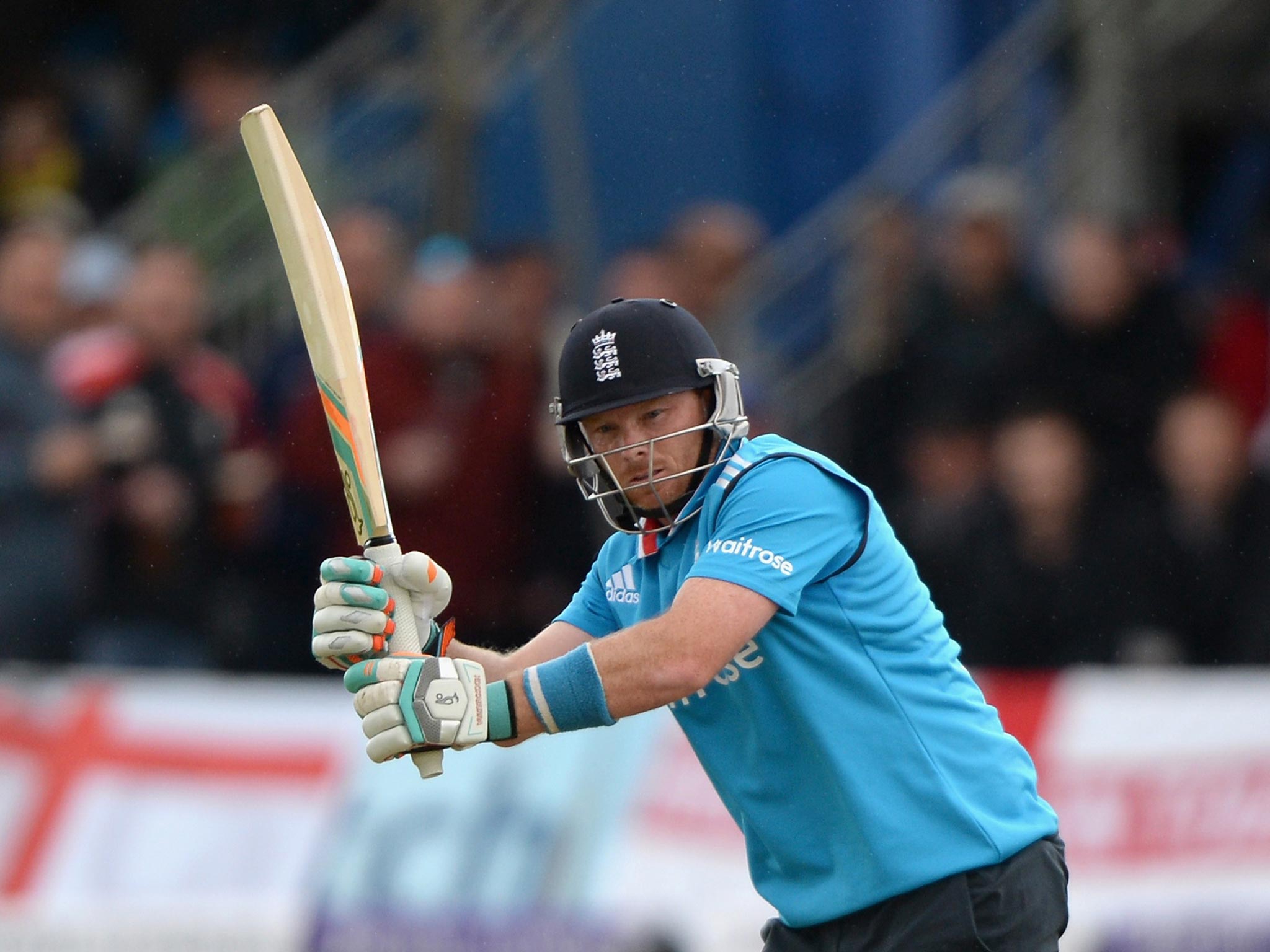 Ian Bell hit a classy 50 from just 34 balls in the murk of Aberdeen before missing a straight delivery