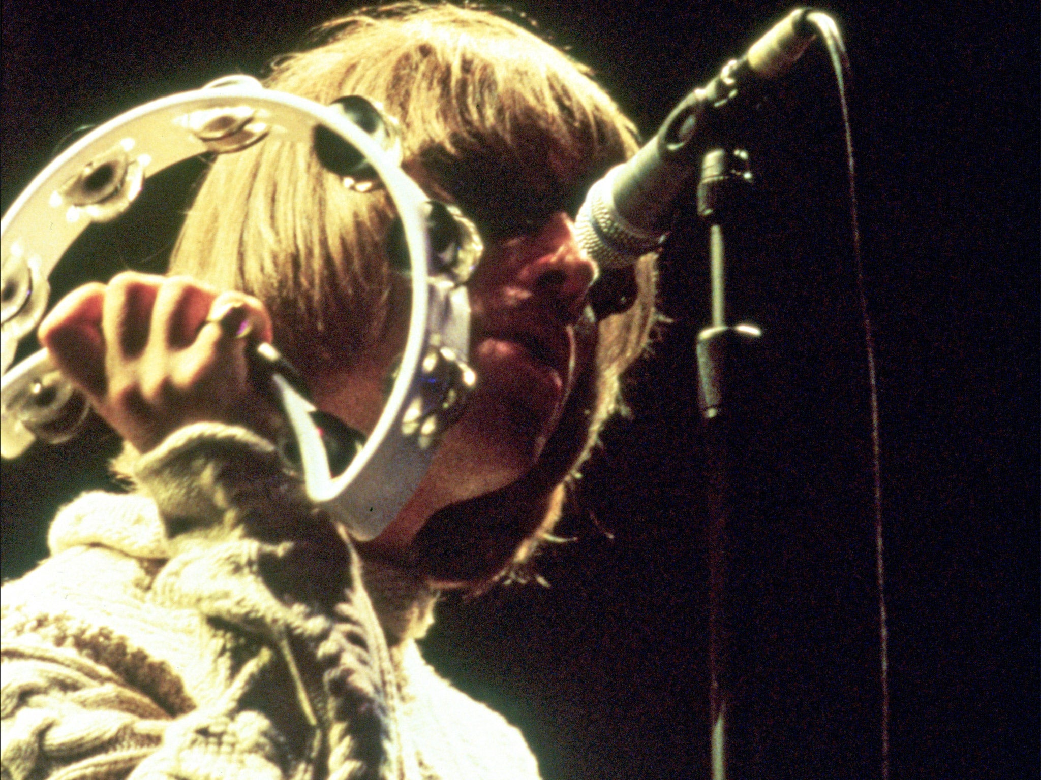 Liam Gallagher performs with Oasis in 1996 (Getty)