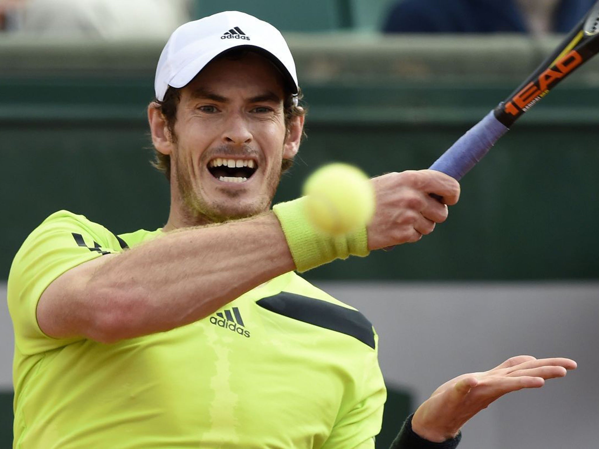 Murray returns the ball to Germany's Philipp Kohlschreiber