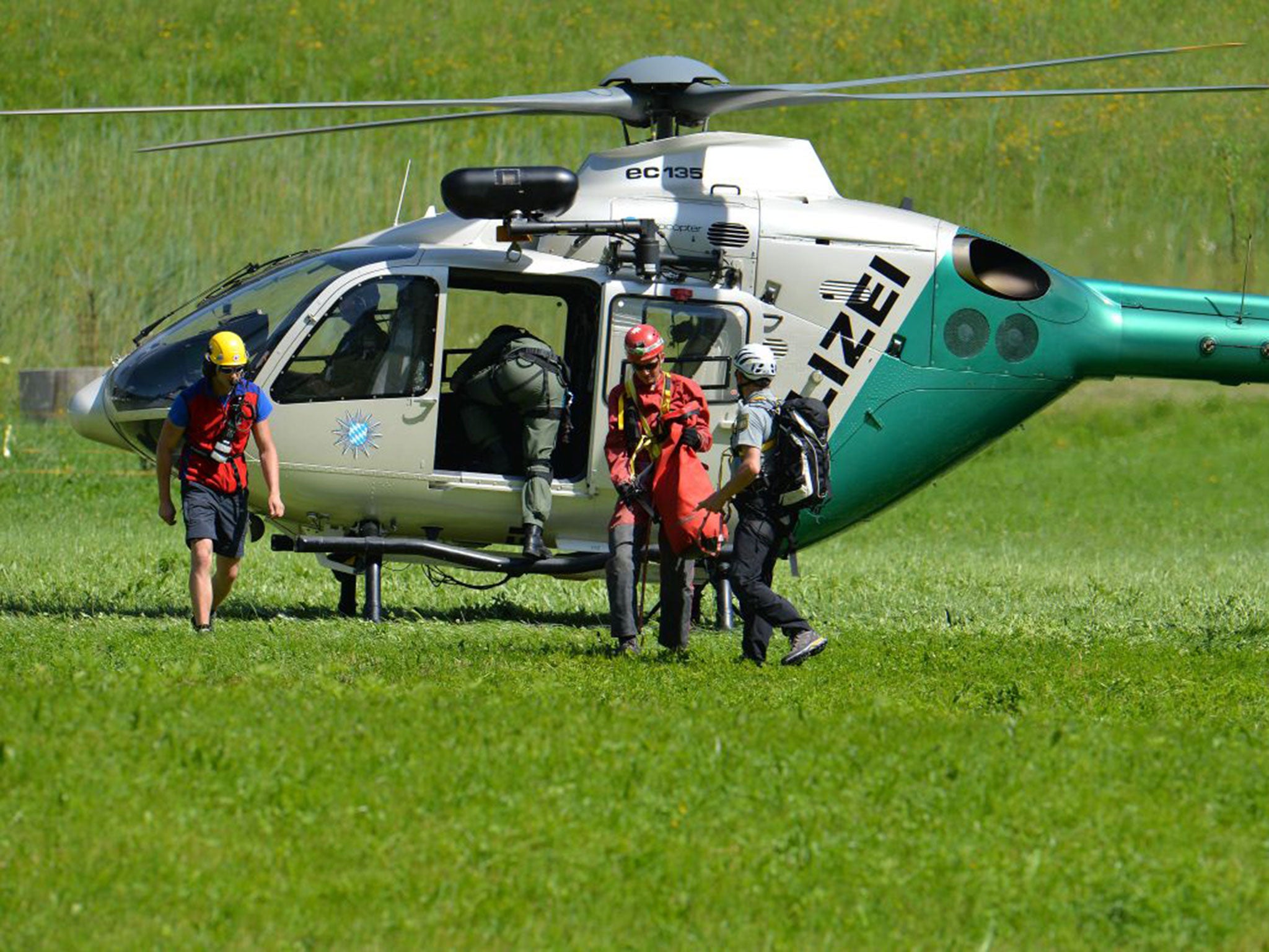 A four-member rescue team reached the German cave researcher, who is nearly 1,000 metres underground