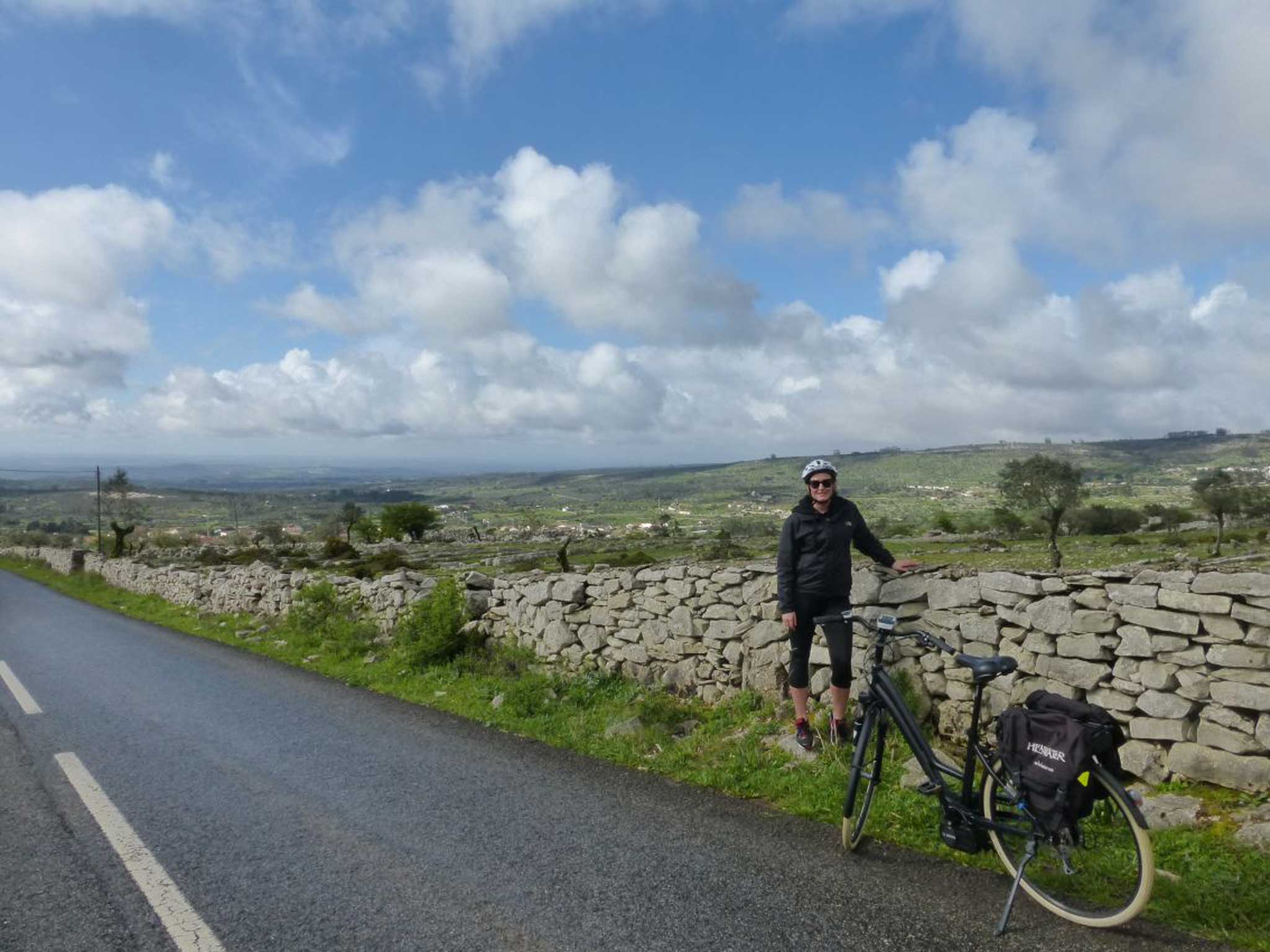 Resting on the road from Alvados to Batalha