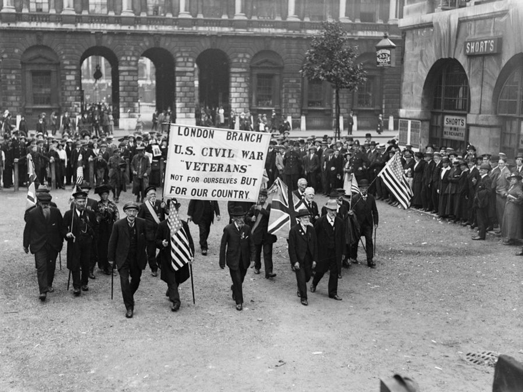 3rd September 1917: Veterans of the American Civil War at the opening of the Eagle Hut