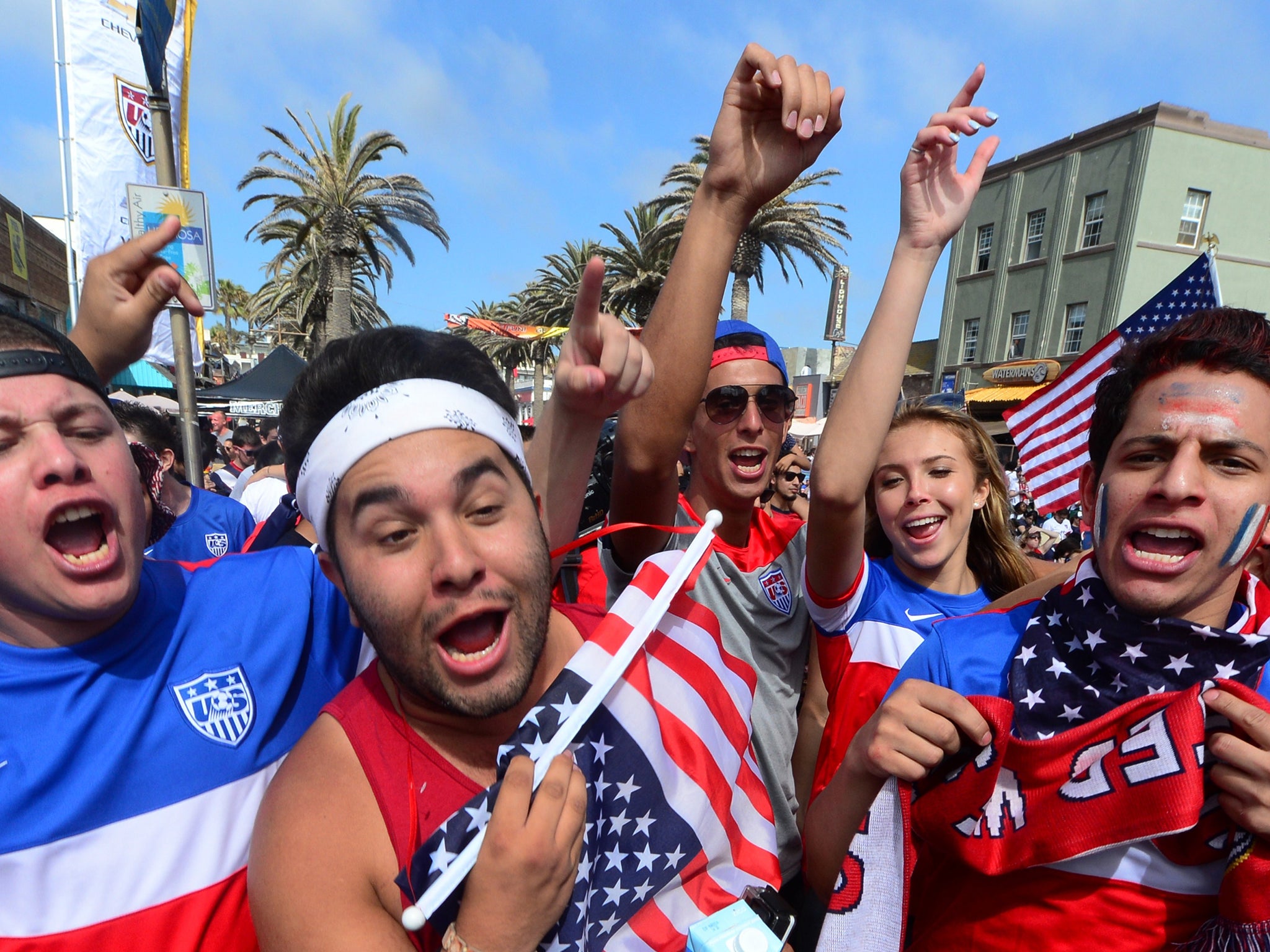 USA fans in California