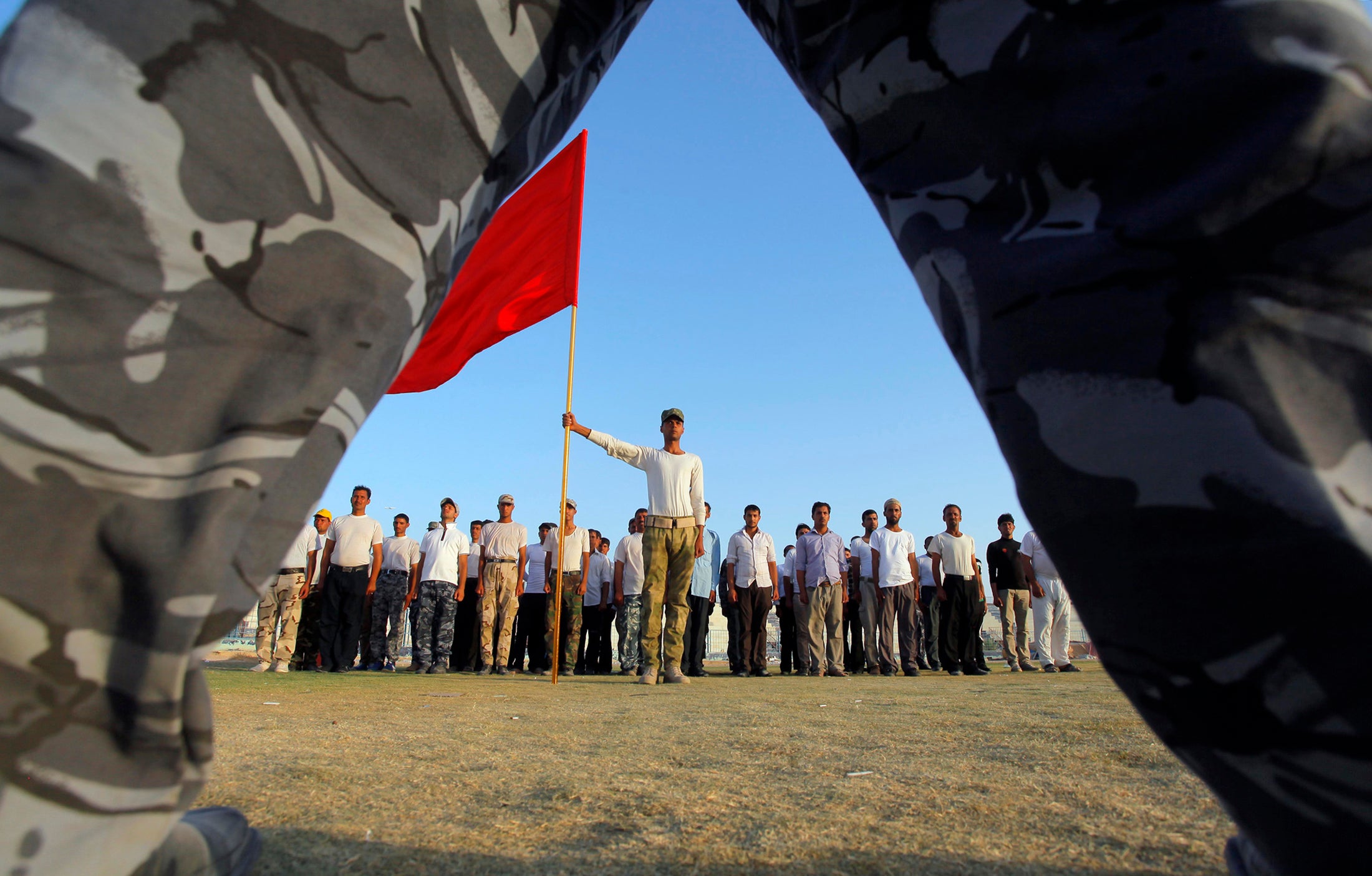 Iraqi Shiite volunteers who have joined the army to fight the insurgents