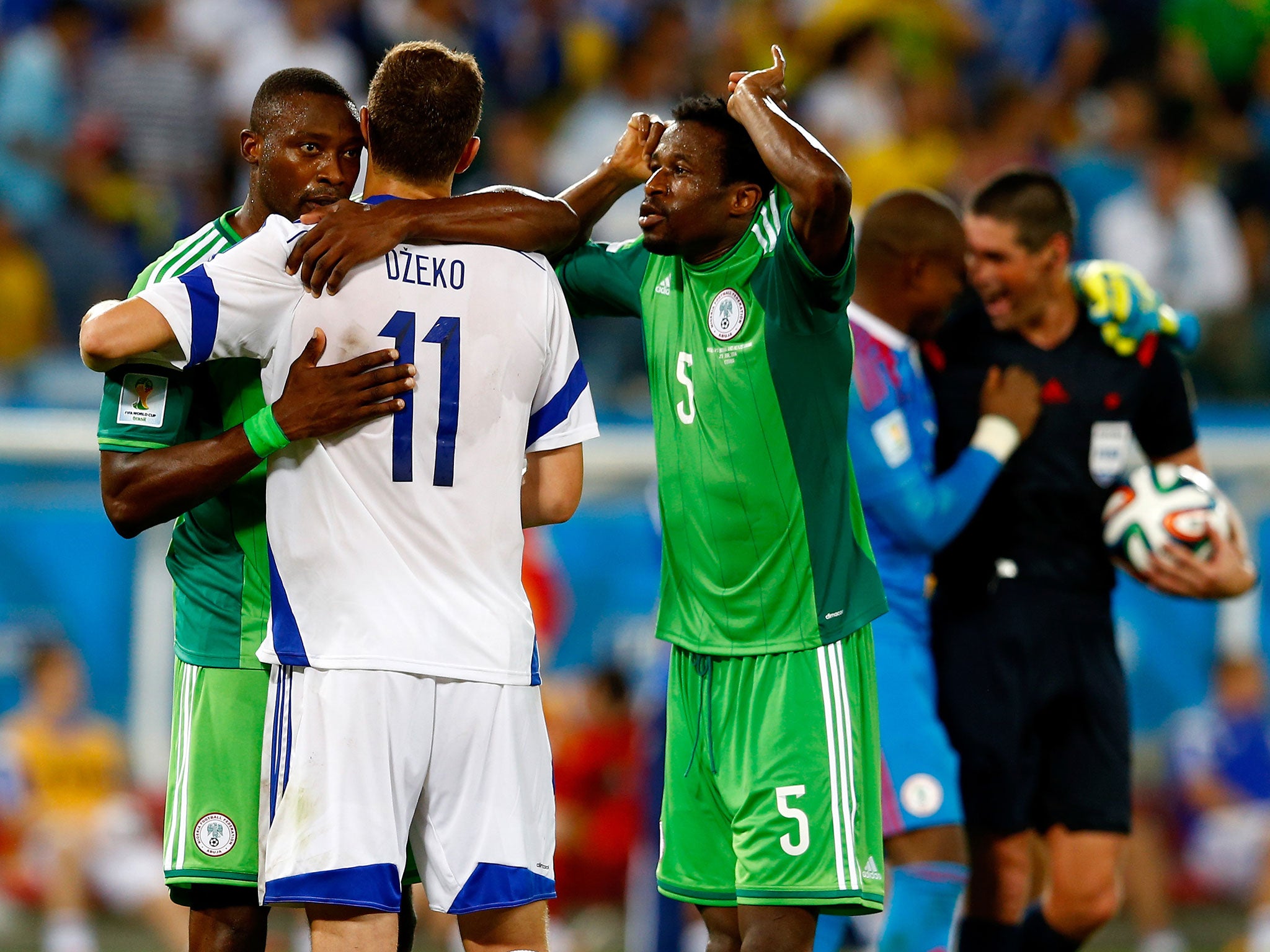 An online petition has reached 20,000 signatures to remove referee Michael O'Leary after a picture appeared of him 'celebrating' with Nigeria players