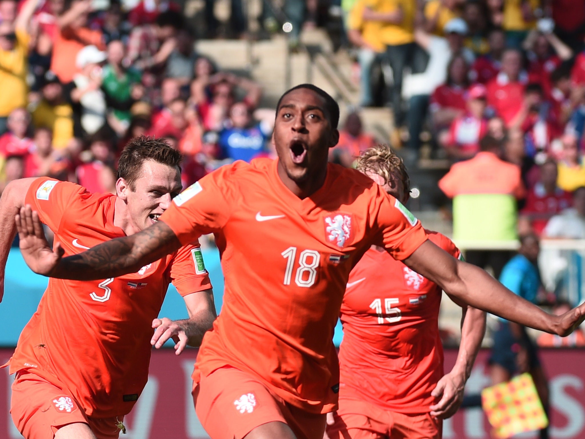 Leroy Fer celebrates after scoring against Chile