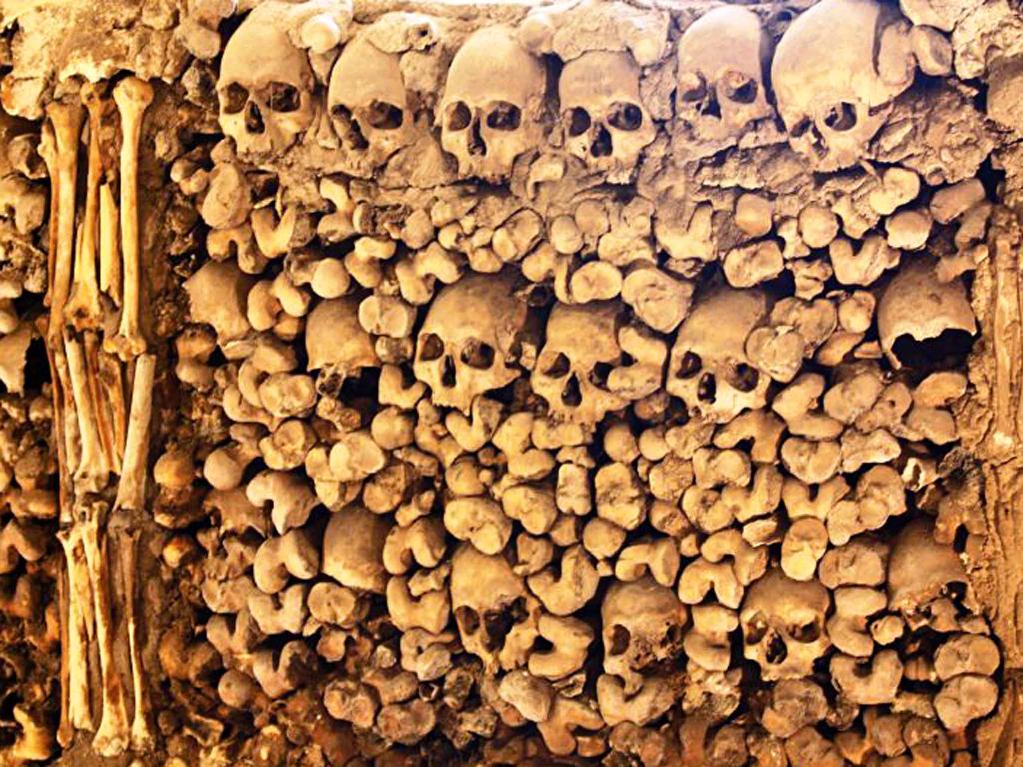 Skull set: the Bones Chapel in Evora