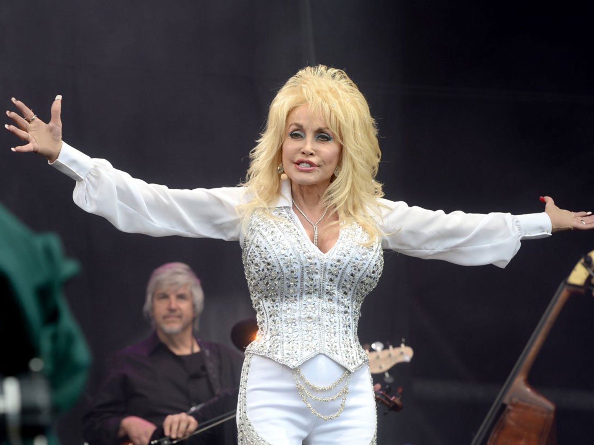 Hello Dolly: Parton at Glasto