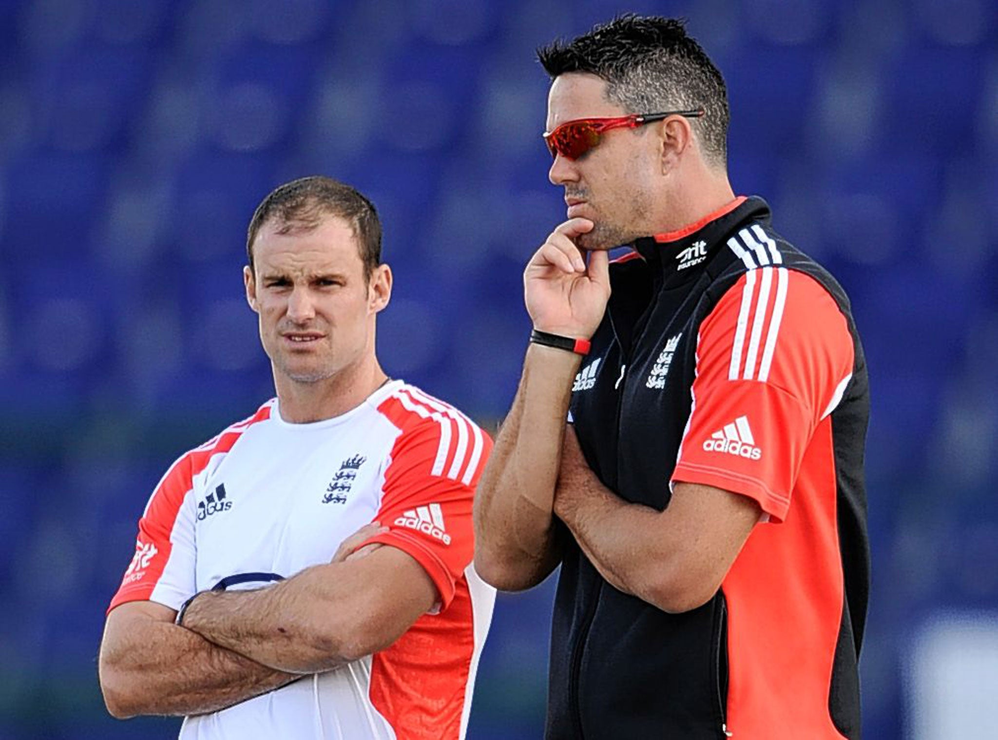 Andrew Strauss (left) with Pietersen