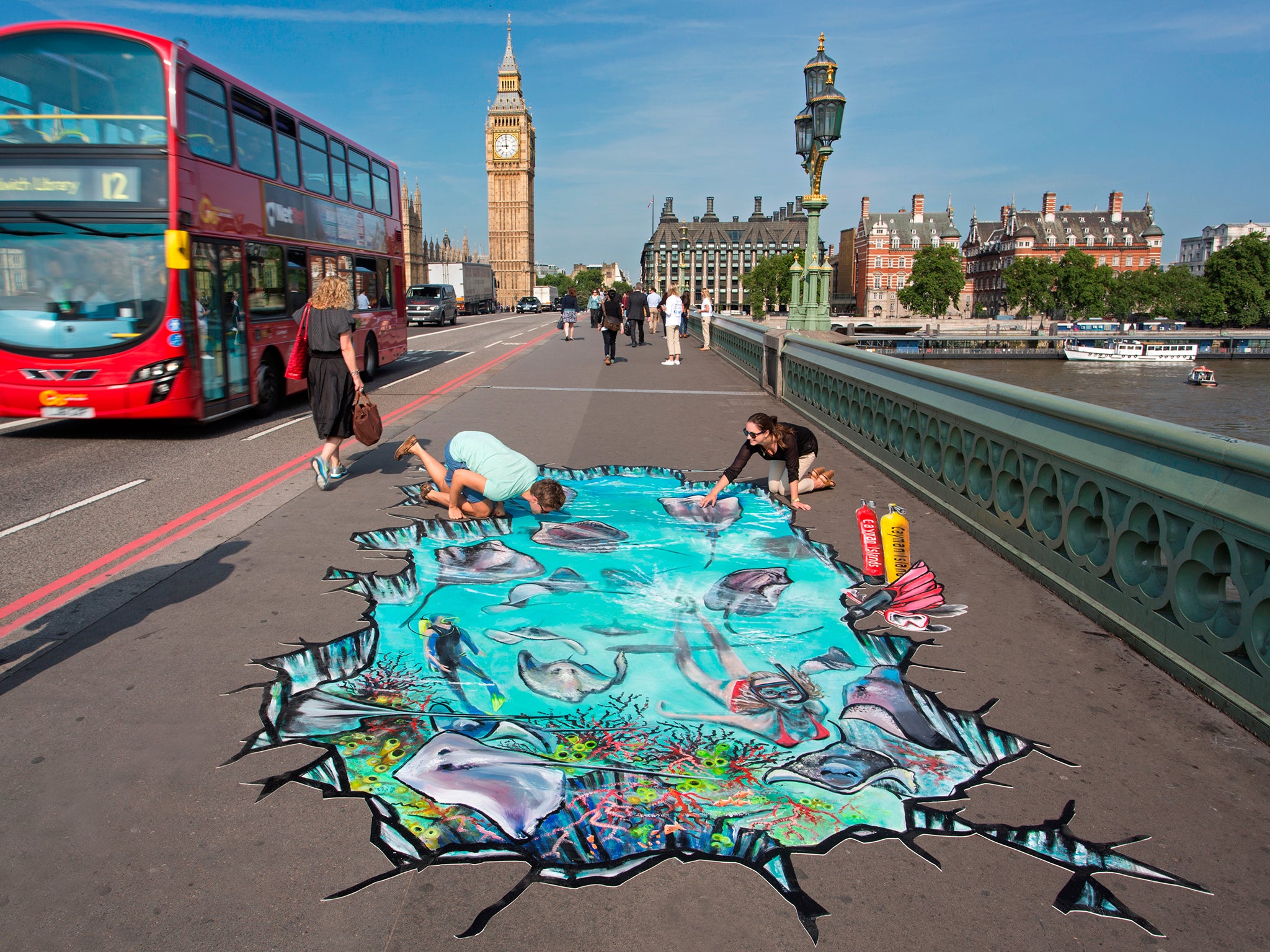 The Cayman Islands' famous Stingray City arrived in London through a piece of 3D street art