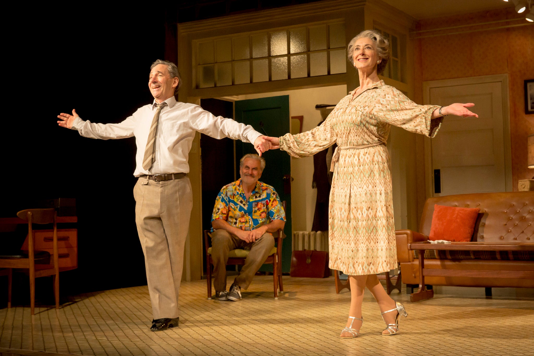 Joe (Harry Shearer), Billy (Oliver Cotton) and Elli (Maureen Lipman) in Daytona