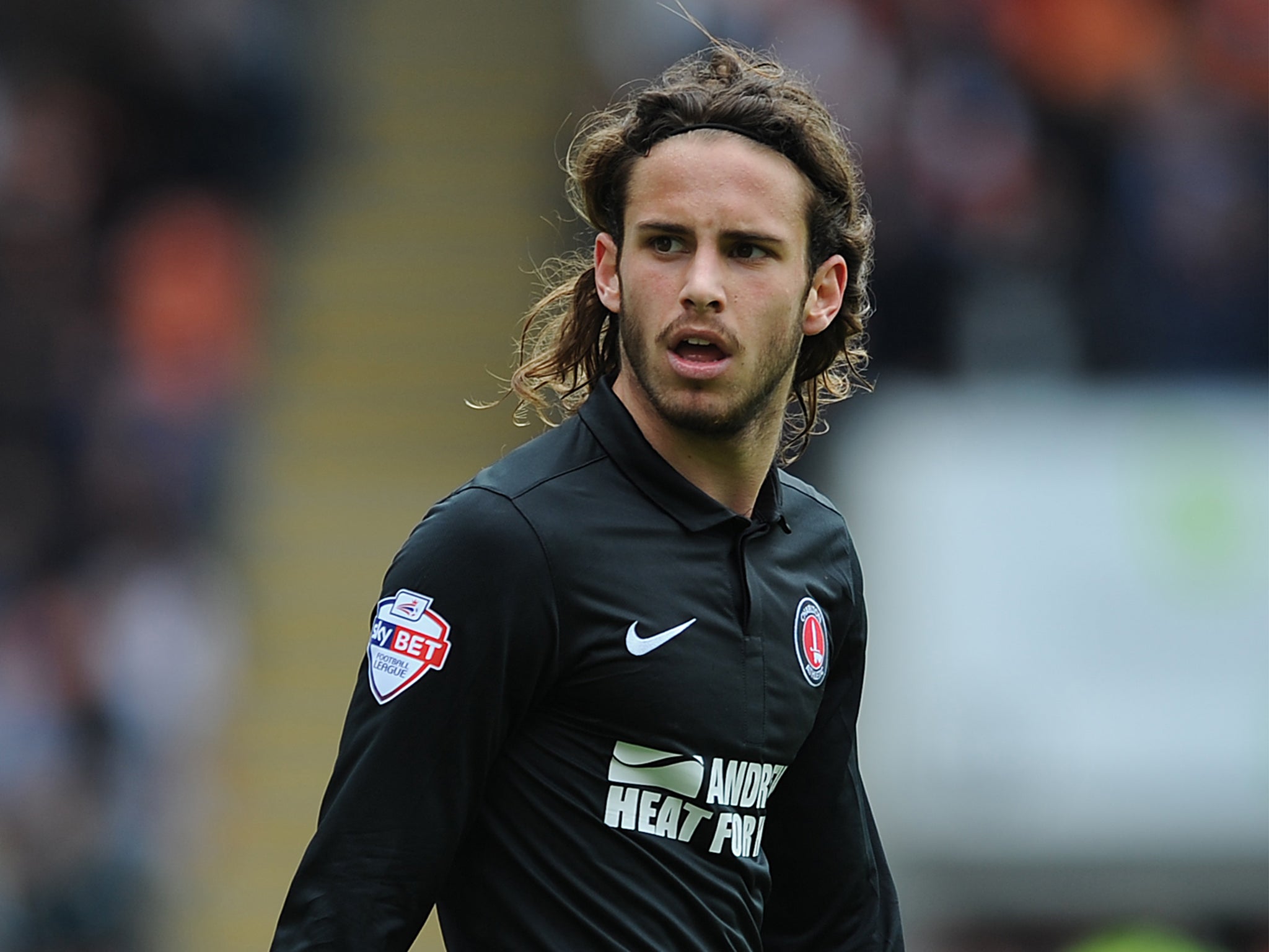 Diego Poyet in action for Charlton