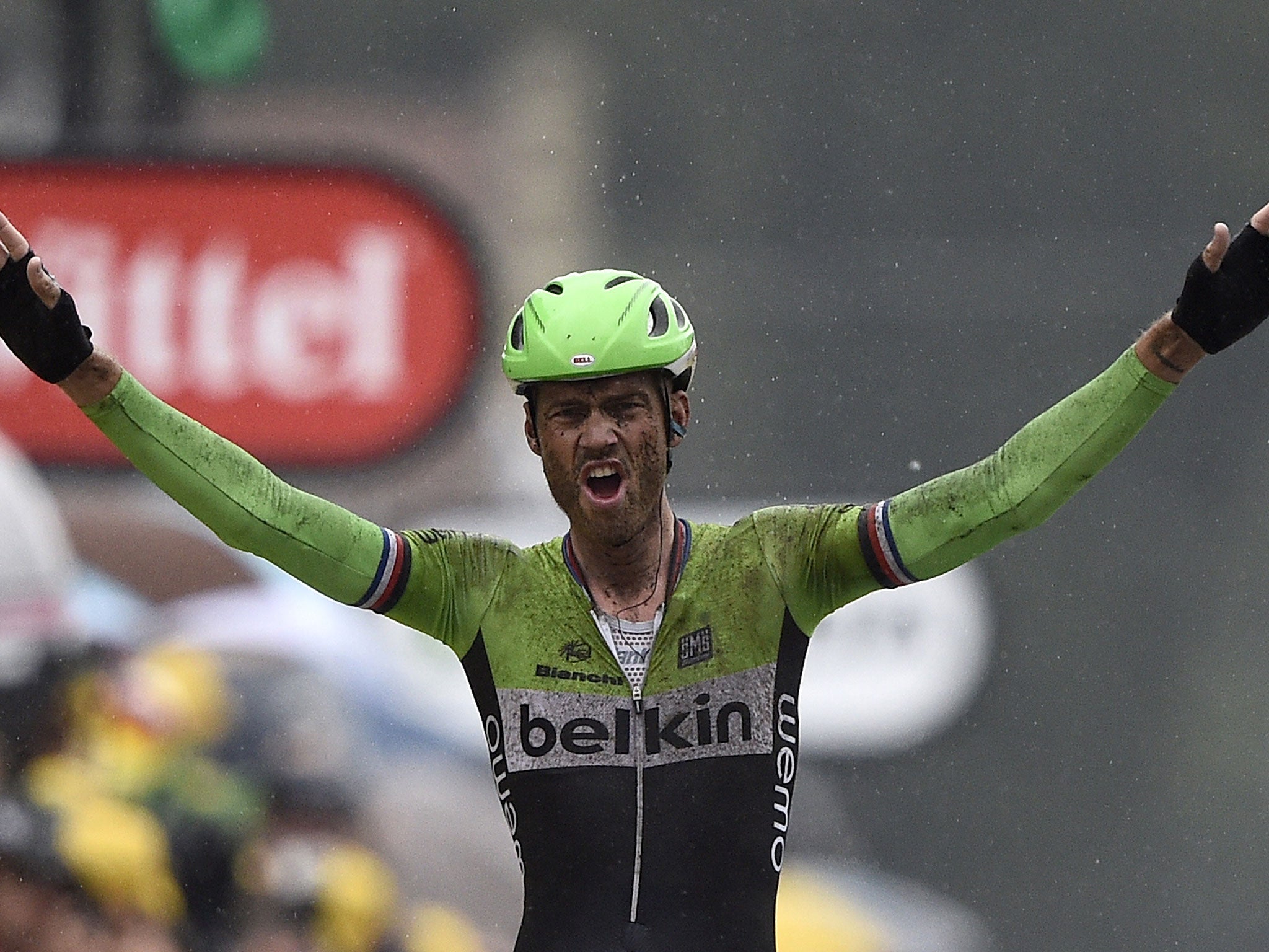 Lars Boom of Holland cross the finish line to take stage five victory