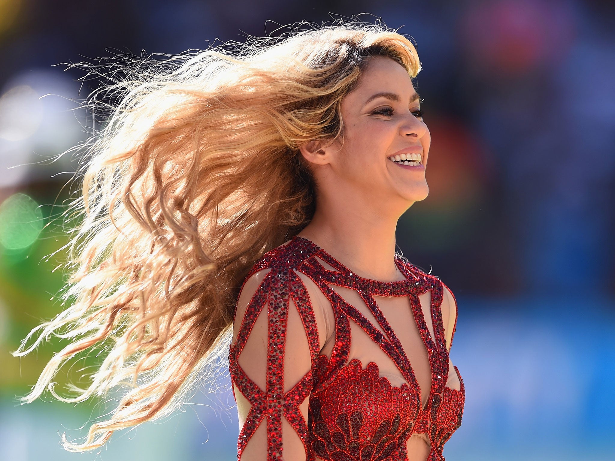 Shakira performs 'La La La' at the World Cup 2014 closing ceremony