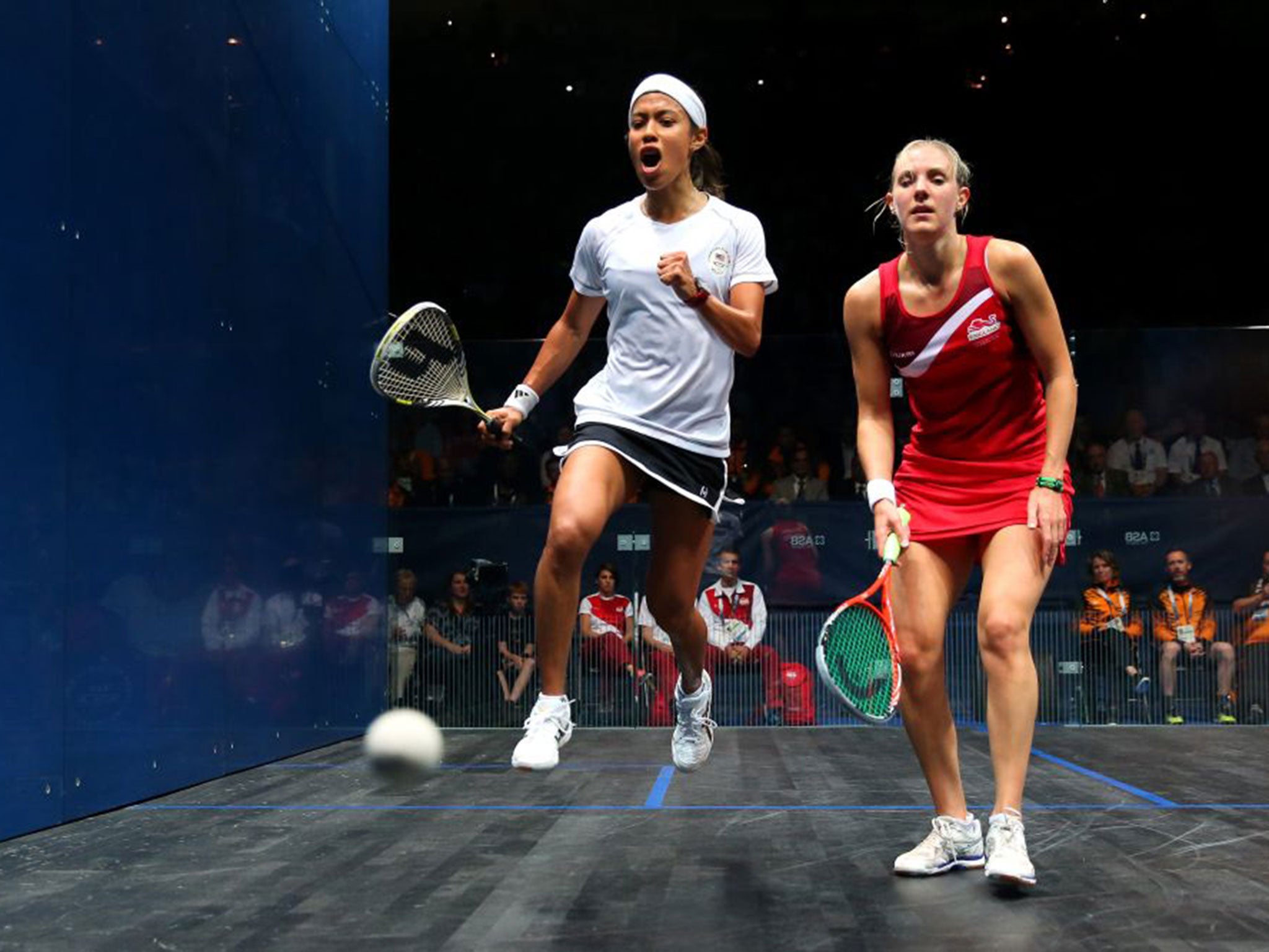 Nicol David celebrates winning the women’s final against Laura Massaro