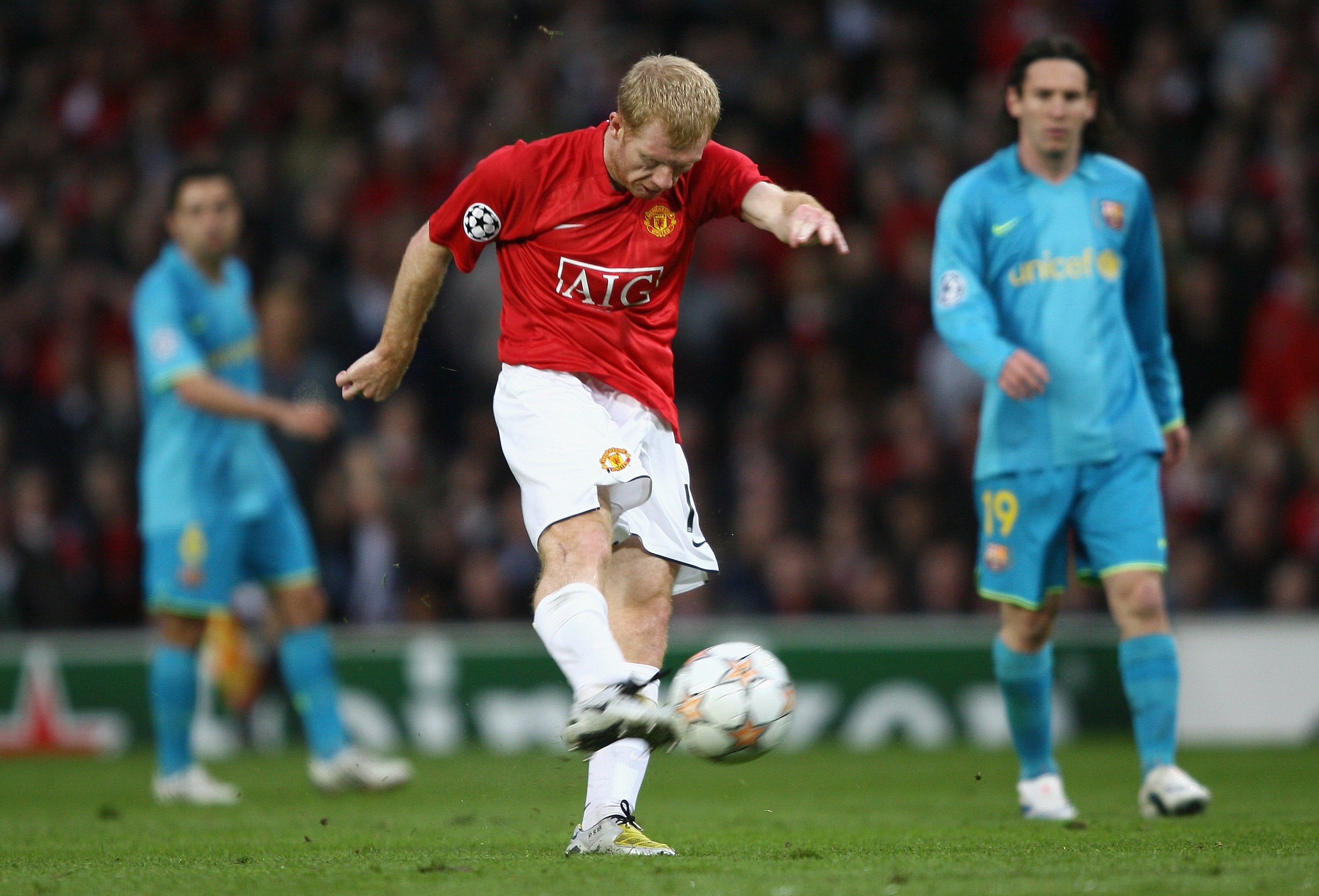 Paul Scholes scored a memorable goal against Barcelona in the Champions League