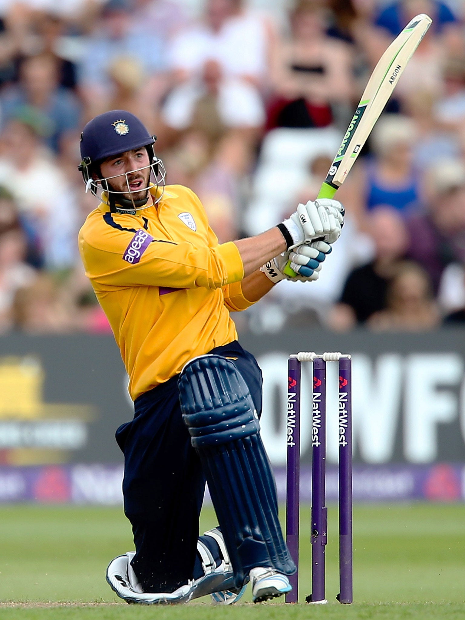 Hampshire’s highly rated James Vince hit a brilliant 93 off 51 balls against Nottinghamshire