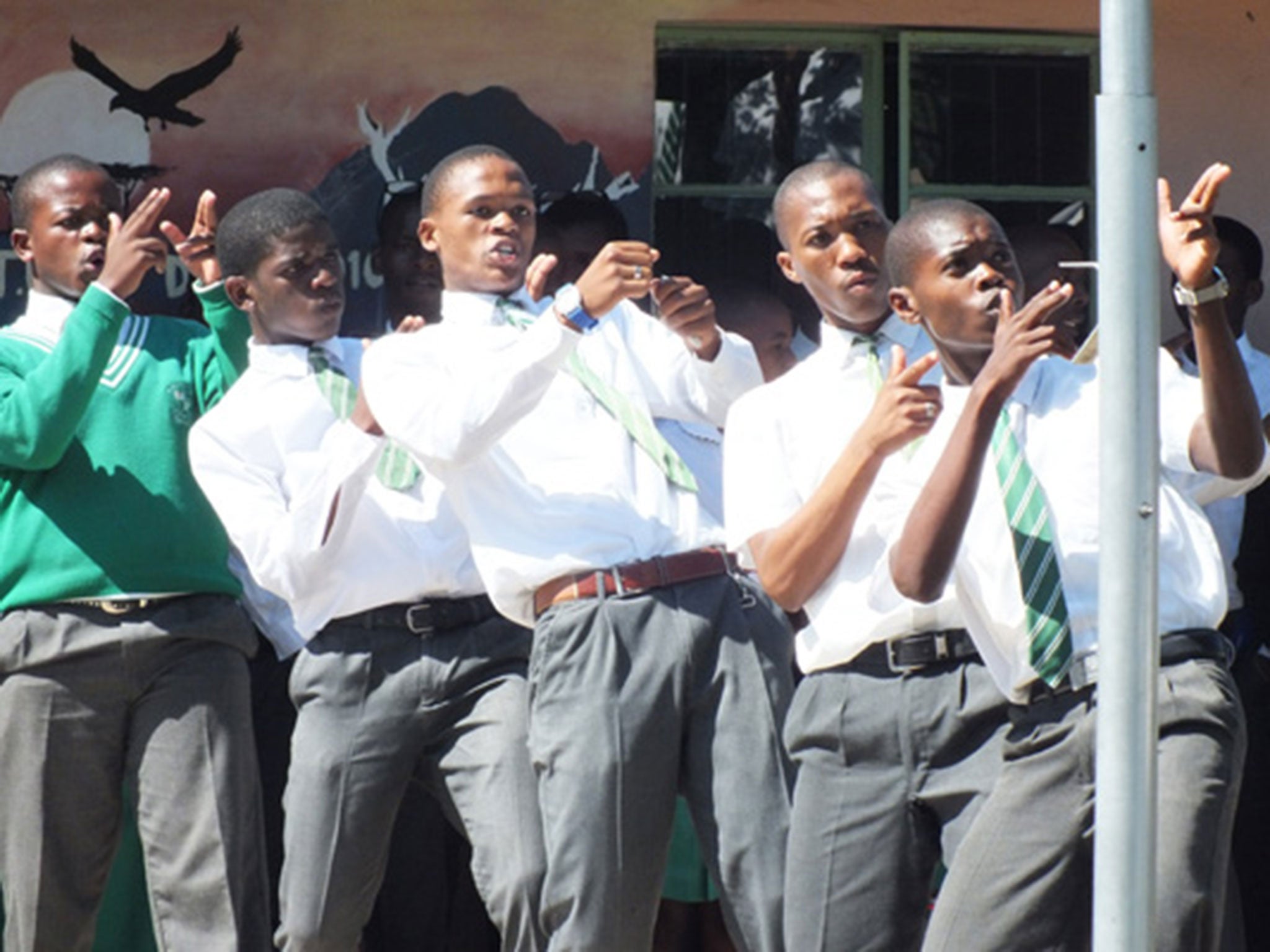 The Dloko High School Choir started a crowd-funding campaign online to raise £1,200 to buy all 30 performers new shoes to wear for their journey to the Edinburgh Fringe