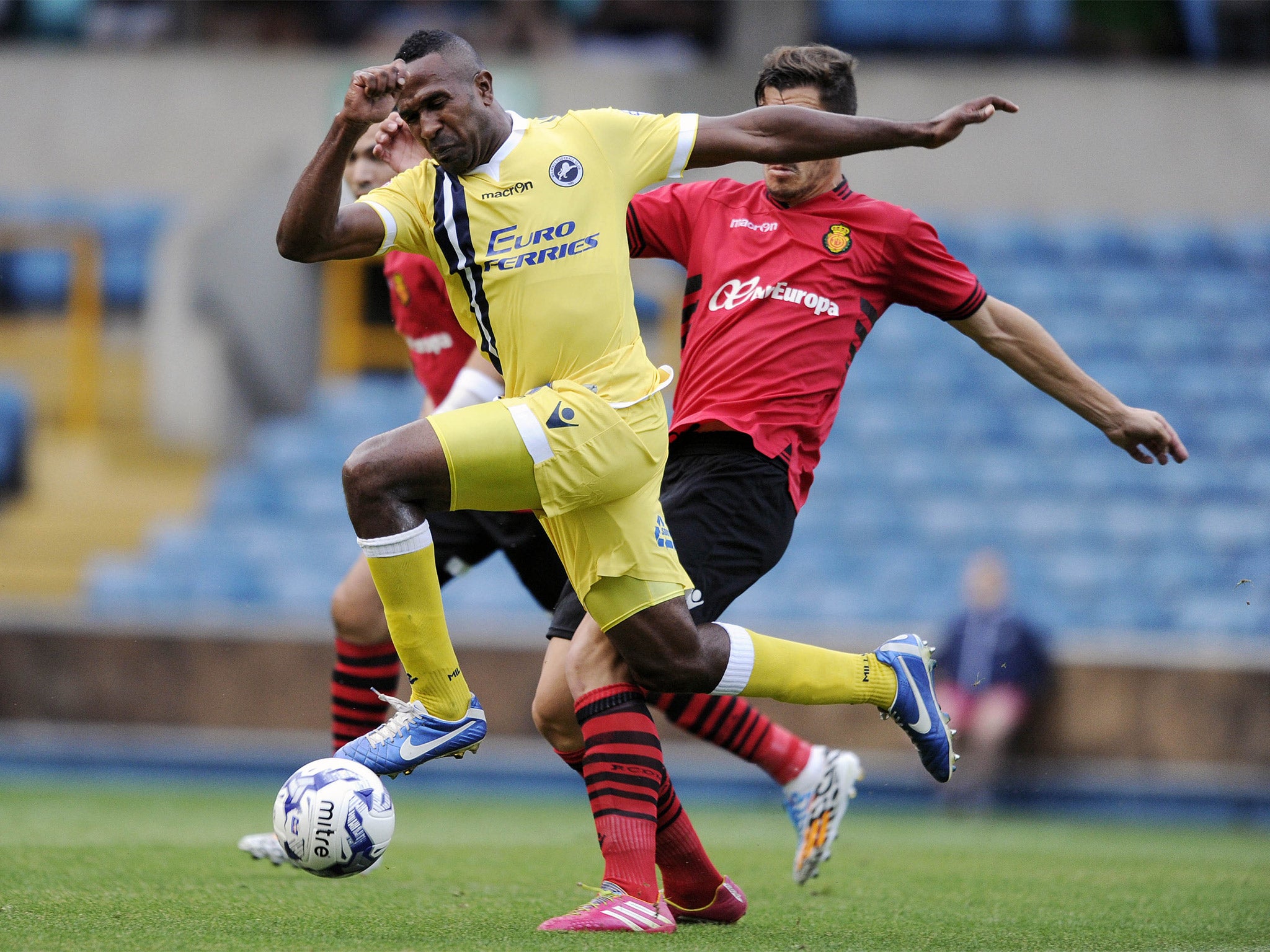 Ricardo Fuller in action for Millwall