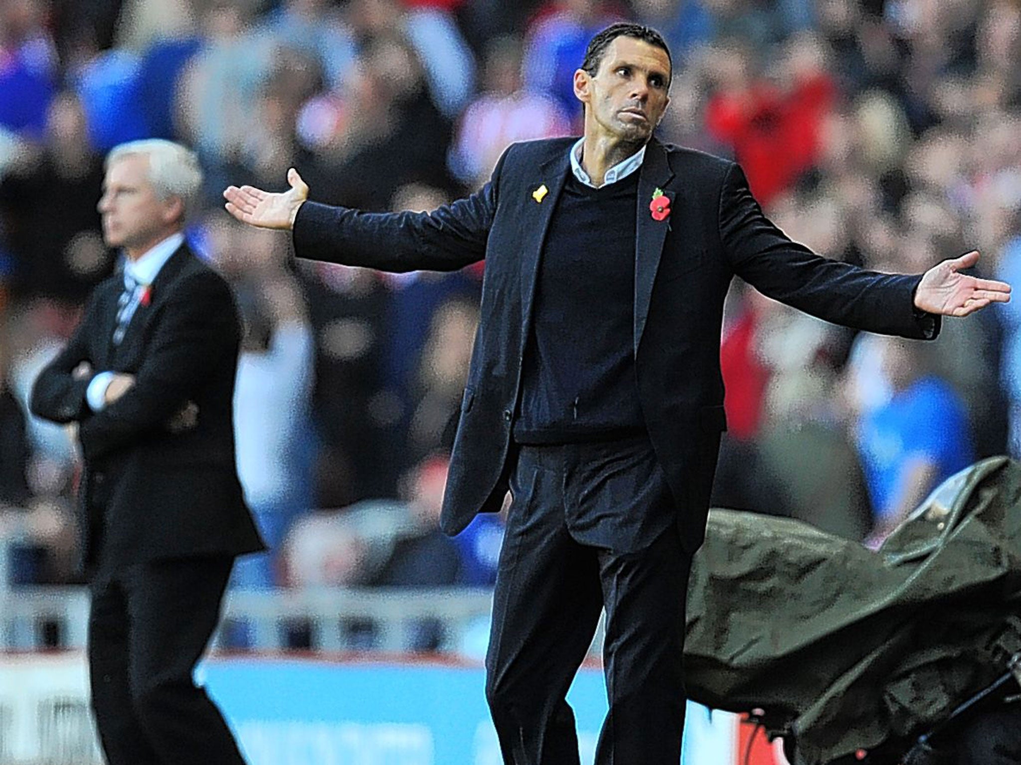 Managers Alan Pardew and Gus Poyet