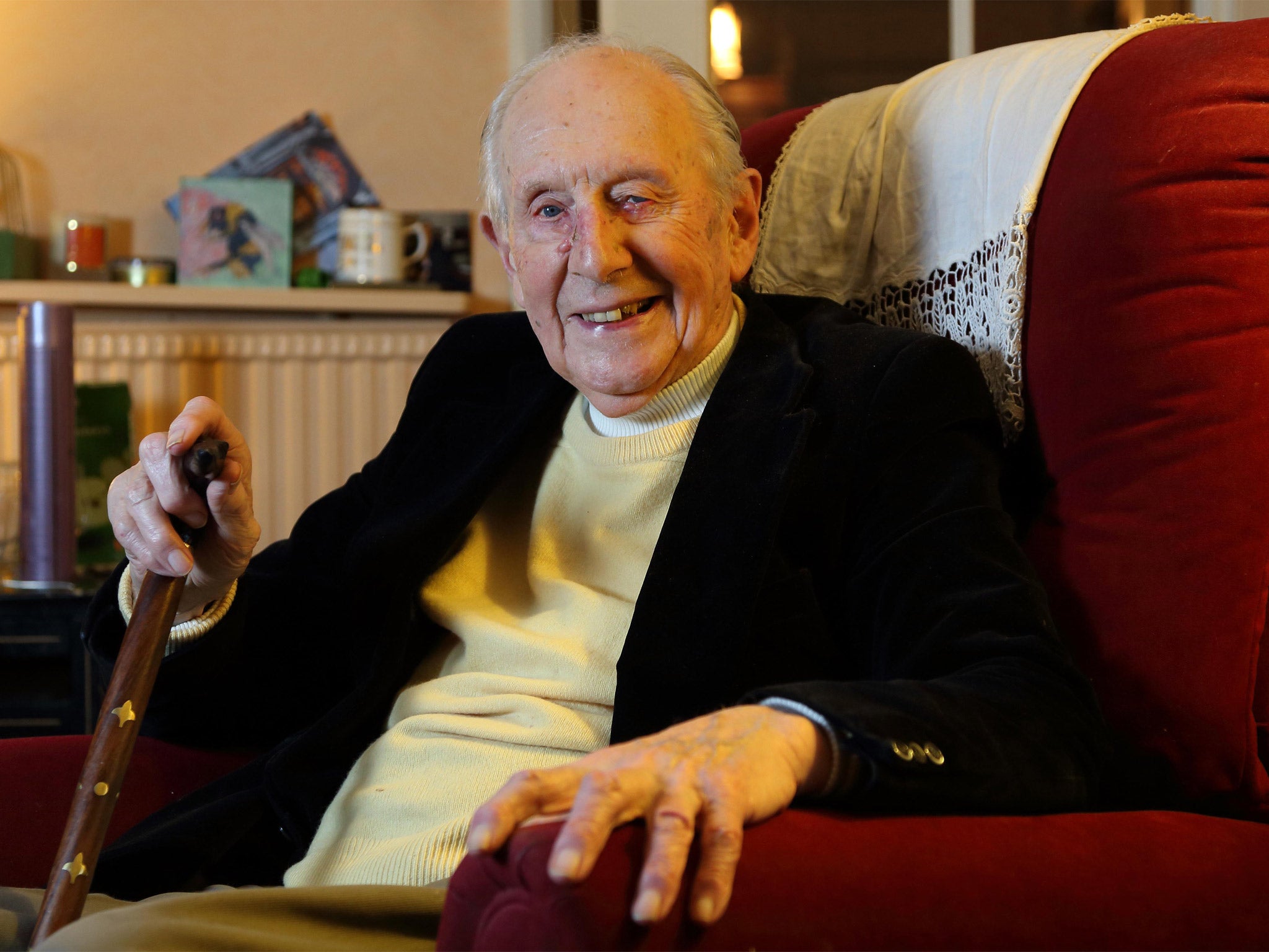 Chapman Pincher in the sitting room of Berkshire home in 2012