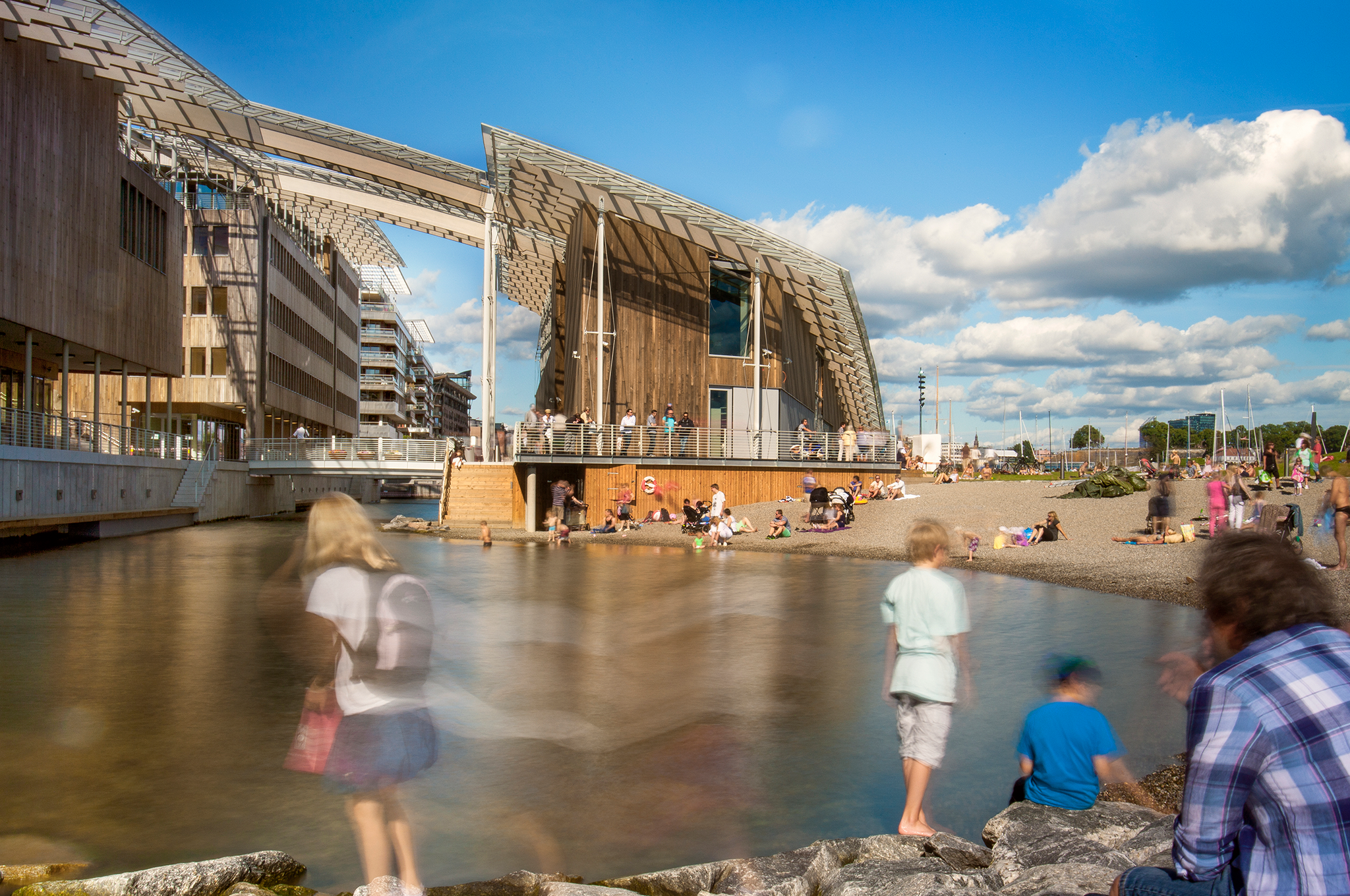 Astrup Fearnley Museum and sculpture park, Tjuvholmen, Oslo