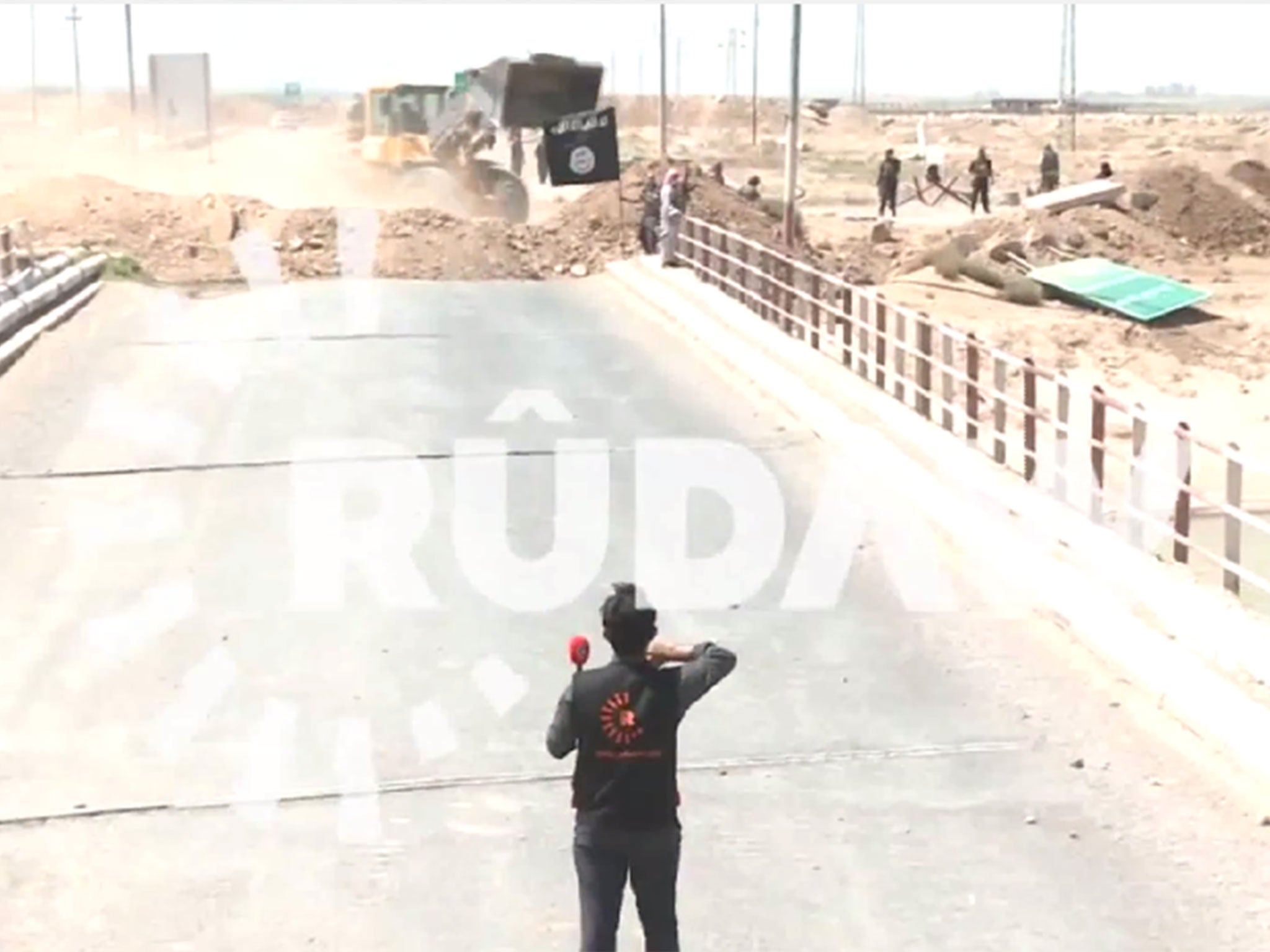 Rudaw correspondent Hunar Ahmad addresses alleged Islamic State militants