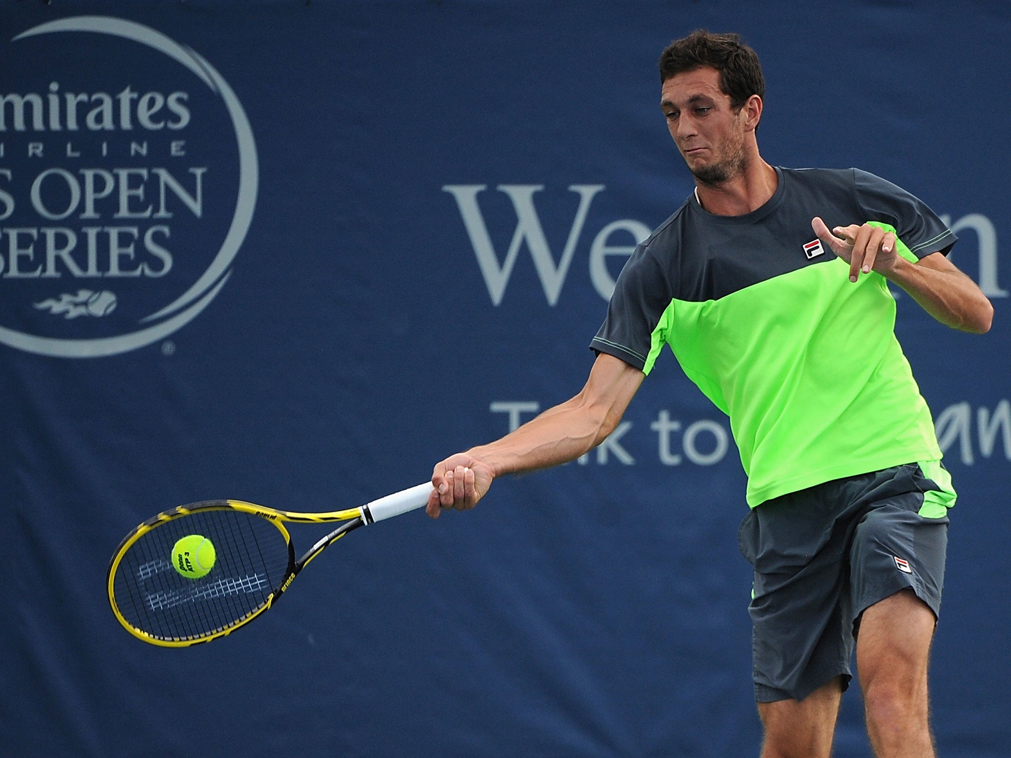 James Ward was comfortably beaten by Julien Benneteau in the Cincinnati Masters