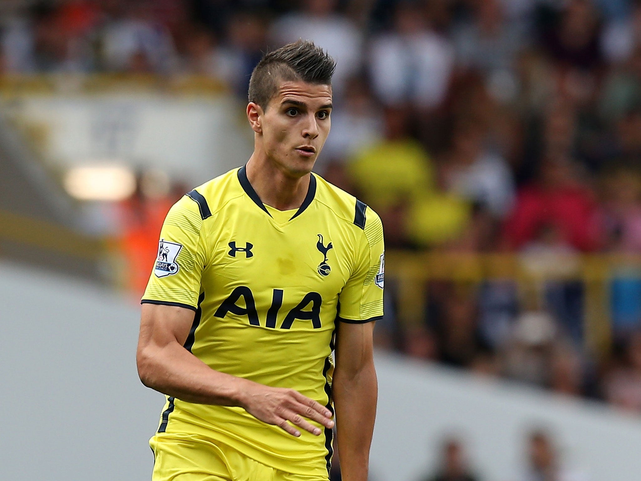 Erik Lamela starts for Tottenham