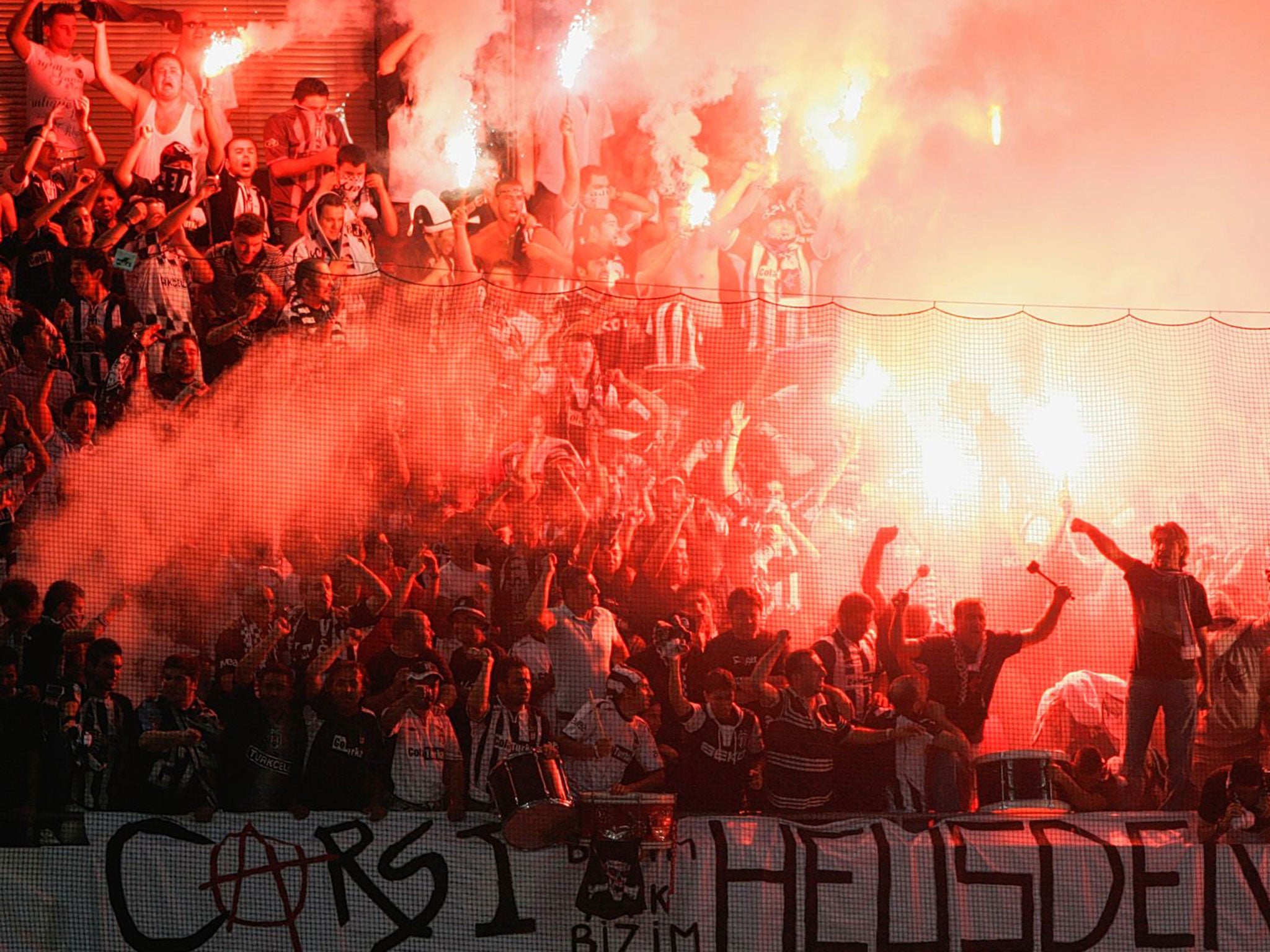 Besiktas fans will unfurl Turkey’s largest ever handmade banner