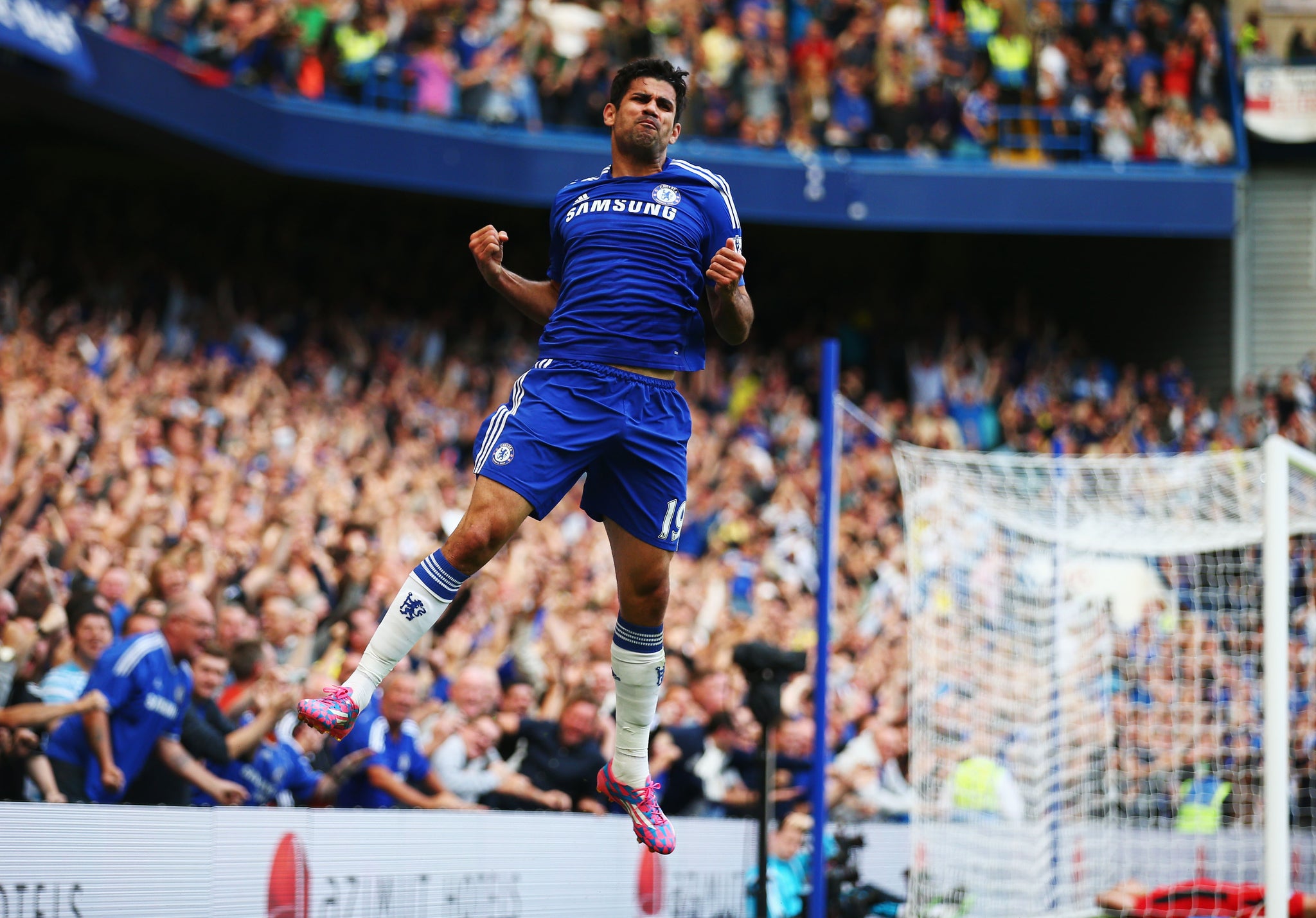 Diego Costa celebrates after finally breaking the deadlock after an hour of resistance by Leicester City. Tapping in from six yards, Kasper Schmeichel had no chance.