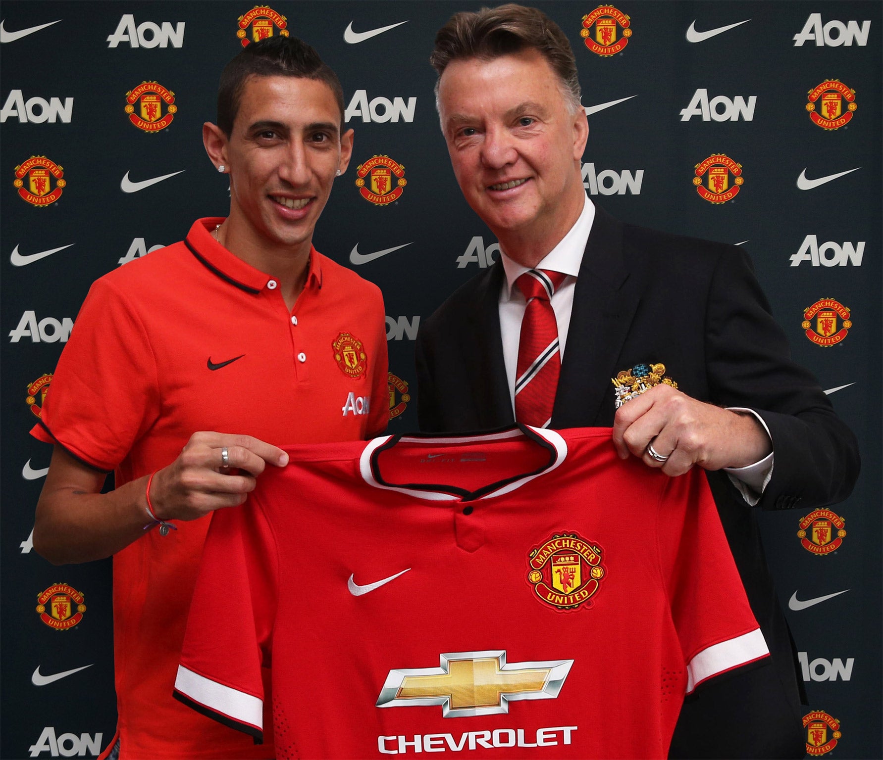 Angel Di Maria is 'ready to play' according to Van Gaal