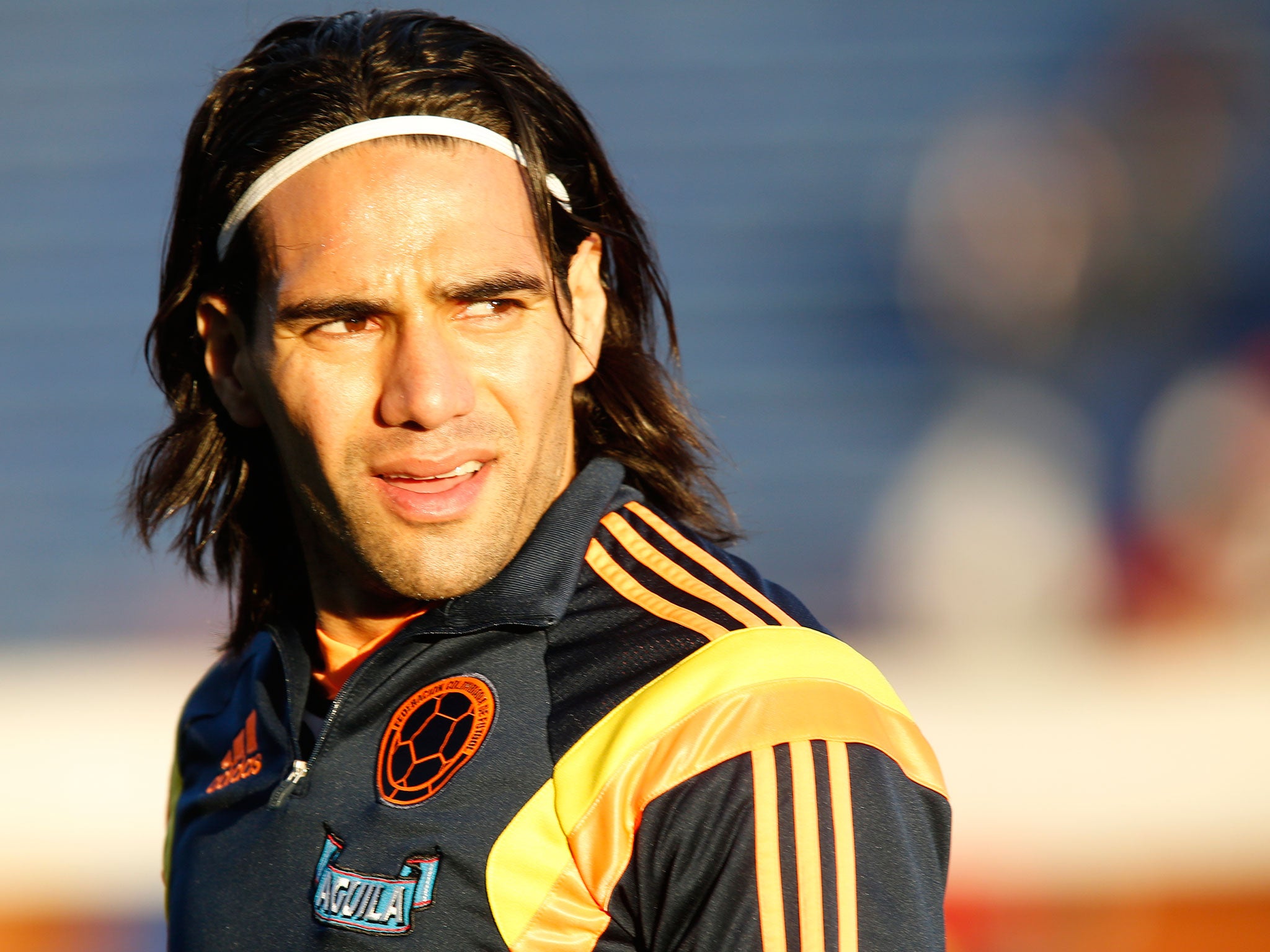 Monaco’s Radamel Falcao agrees a season-long loan with Manchester United.