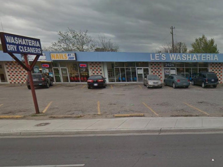 Le's Washateria in Pasadena, Texas