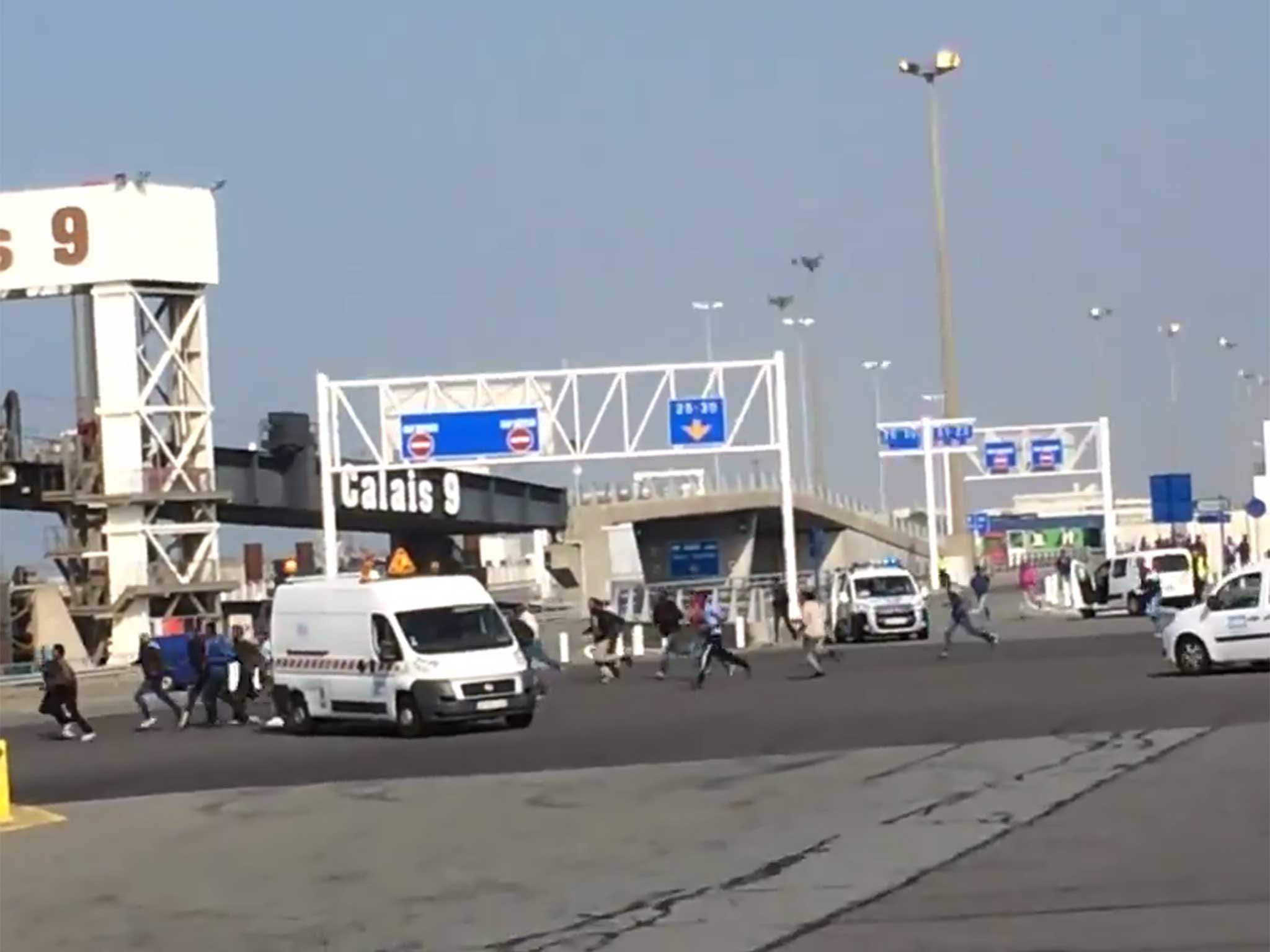 Footage captured showing the migrants streaming towards the ferry