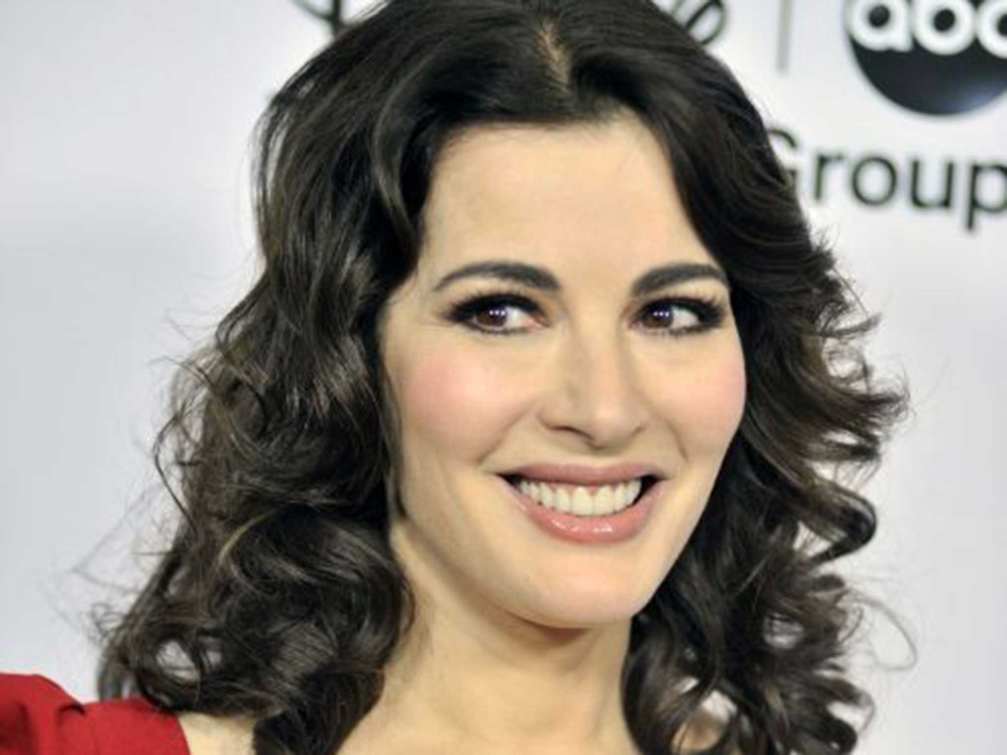 Nigella has been filmed - shock, horror - washing up on her new TV show