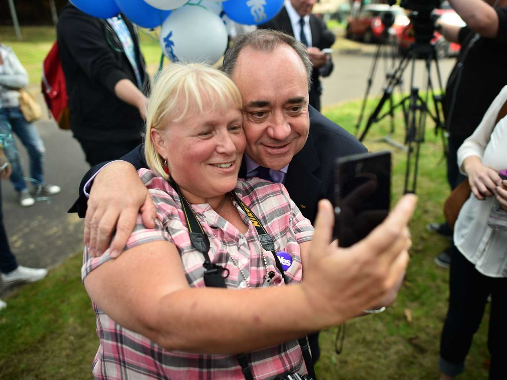 Alex Salmond poses for a selfie in Glasgow