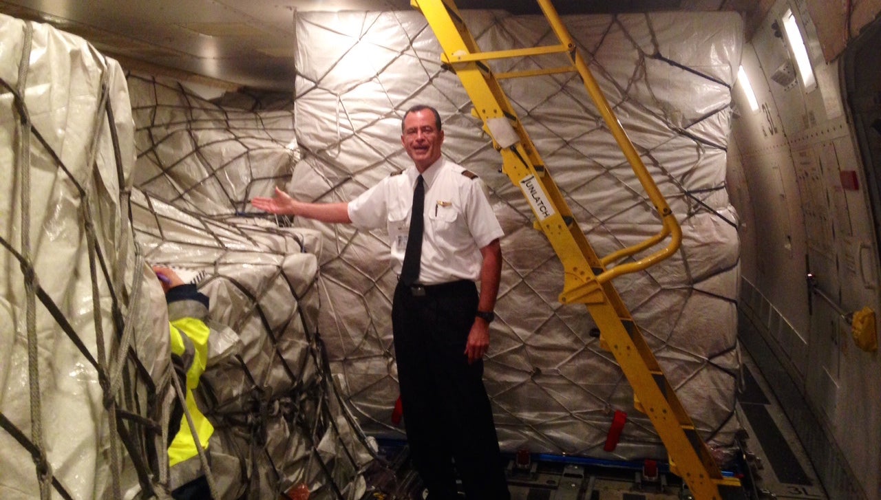 iPhone 6 loads are being flown out of China 20-30 times daily