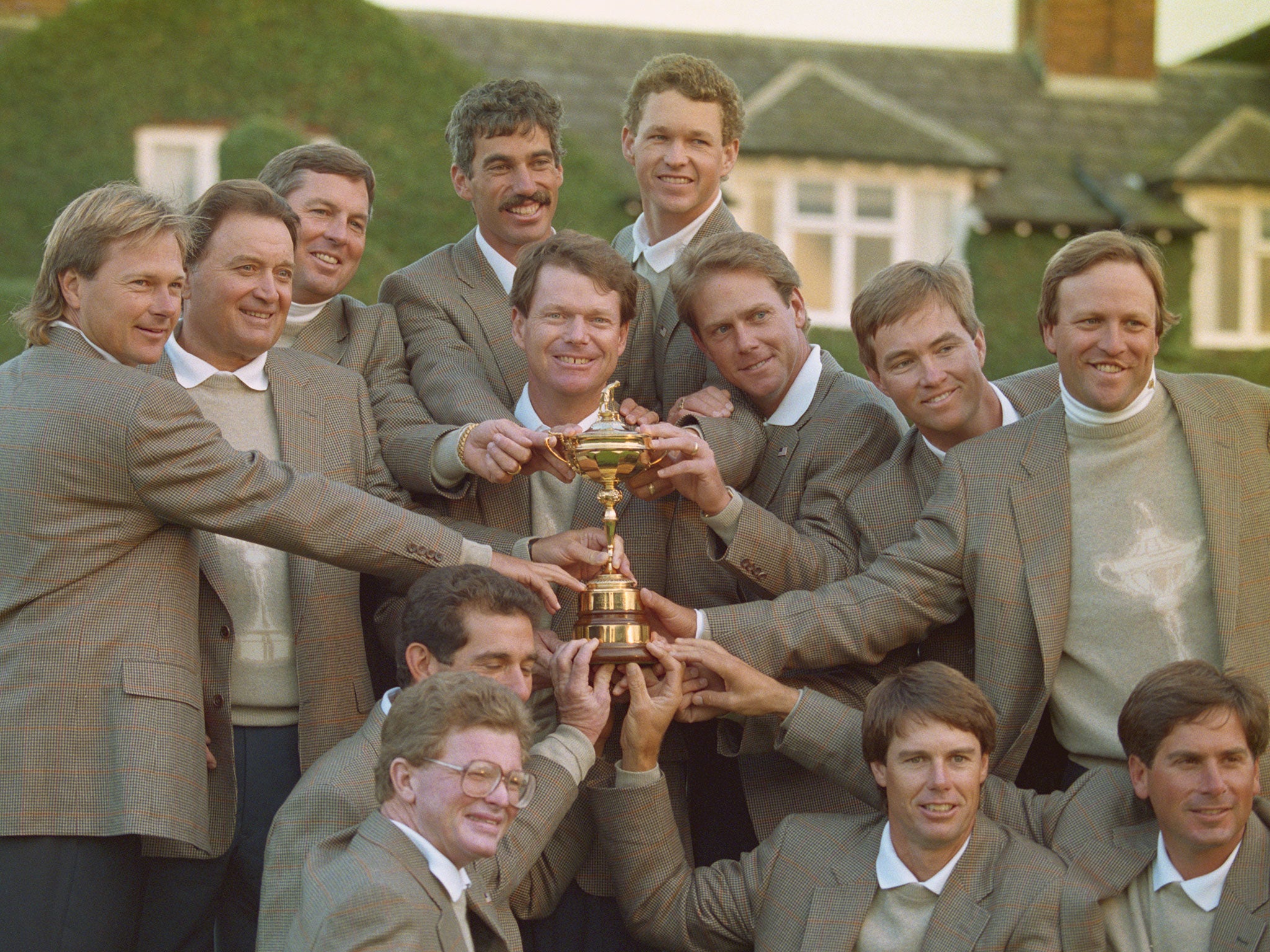 Tom Watson with Fred Couples,Chip Beck,Lee Janzen, Corey Pavin, John Cook, Payne Stewart, Davis Love III, Jim Gallagher, Jr., Raymond Floyd, Tom Kite, Paul Azinger and Lanny Wadkins