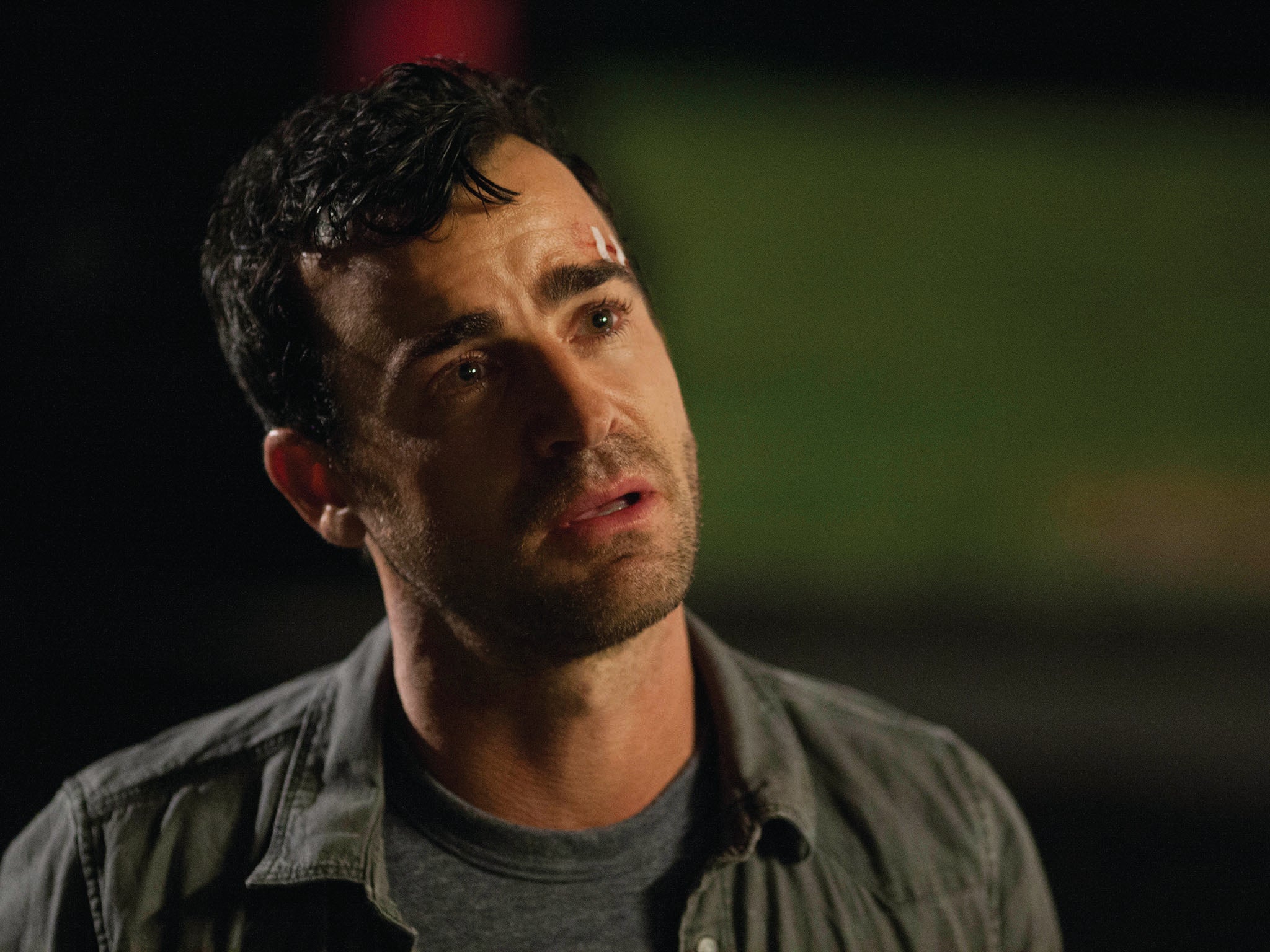 Justin Theroux as Kevin Garvey, after a small beating