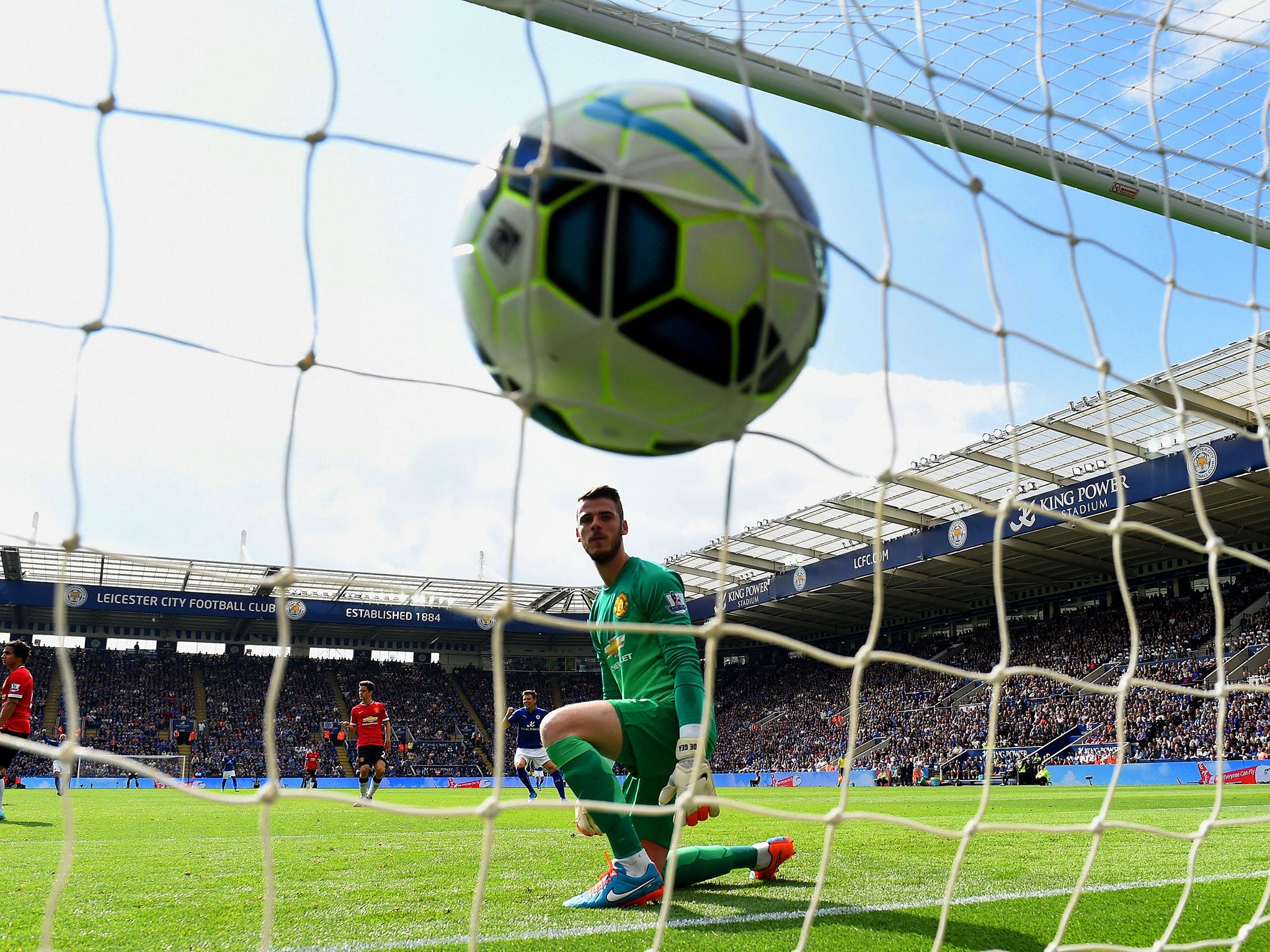 David De Gea looks on his despair as he is beaten