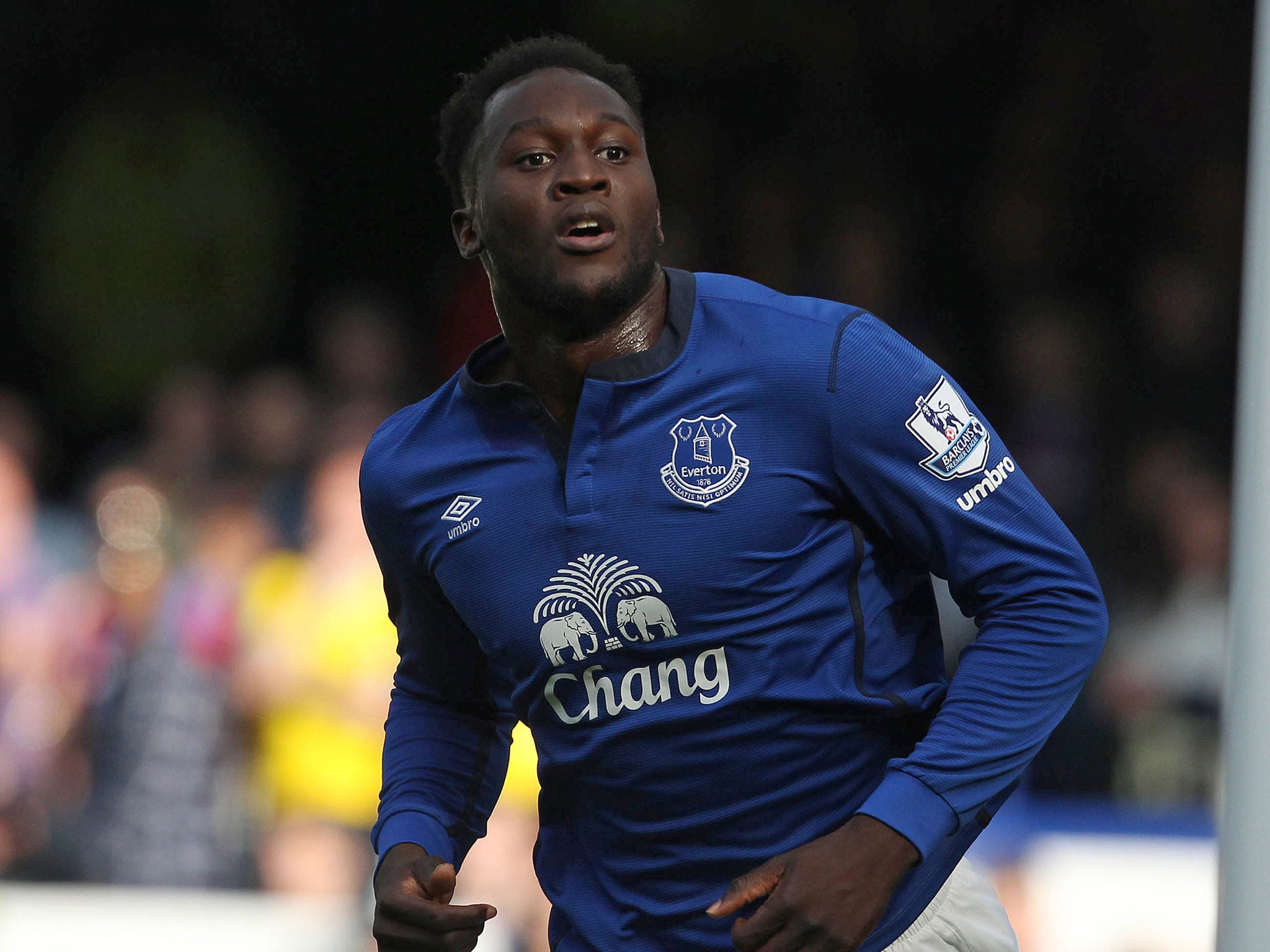 Lukaku wheels away after putting Everton in front